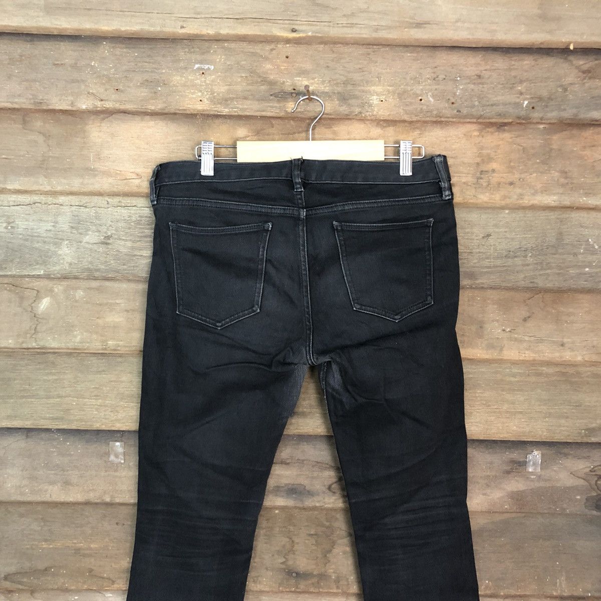 Uniqlo Uniqlo Black faded denim jeans distressed ripped Pants #4577 Size US 28 / EU 44 - 9 Thumbnail