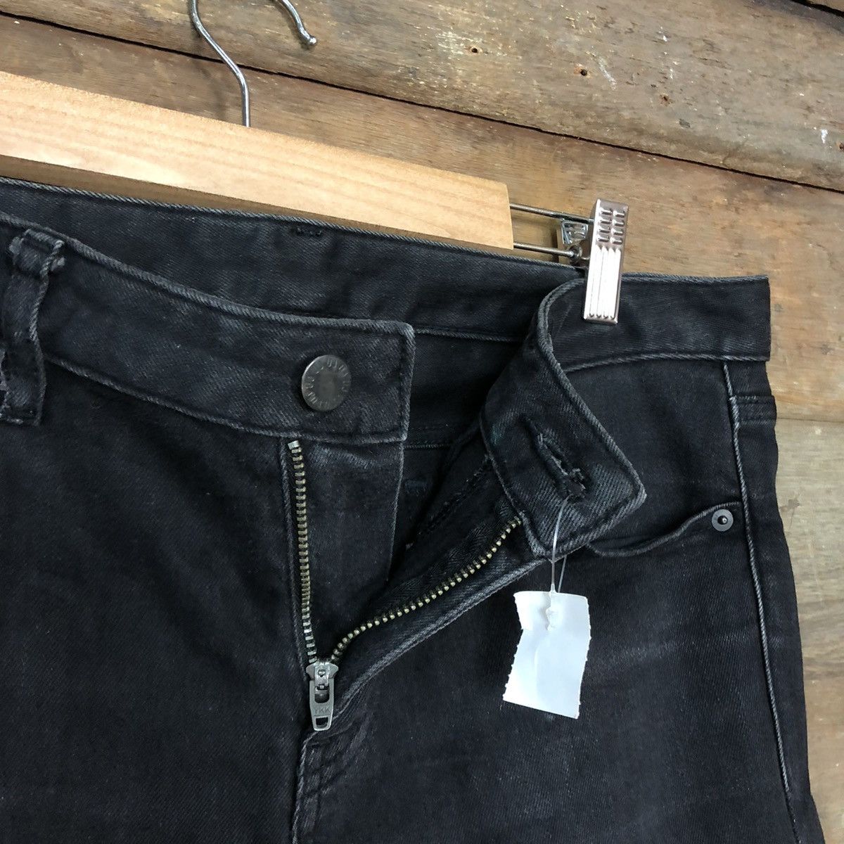 Uniqlo Uniqlo Black faded denim jeans distressed ripped Pants #4577 Size US 28 / EU 44 - 7 Thumbnail