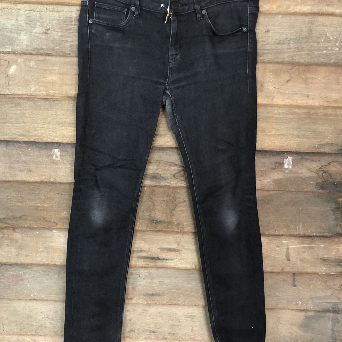 Uniqlo Uniqlo Black faded denim jeans distressed ripped Pants #4577 Size US 28 / EU 44 - 4 Thumbnail
