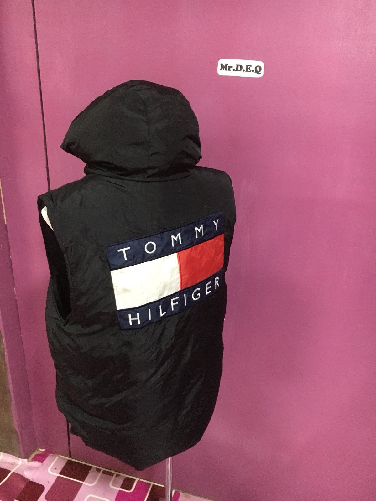 Tommy Hilfiger Vintage Tommy Hilfiger pafer Size M Size 48S - 1 Thumbnail