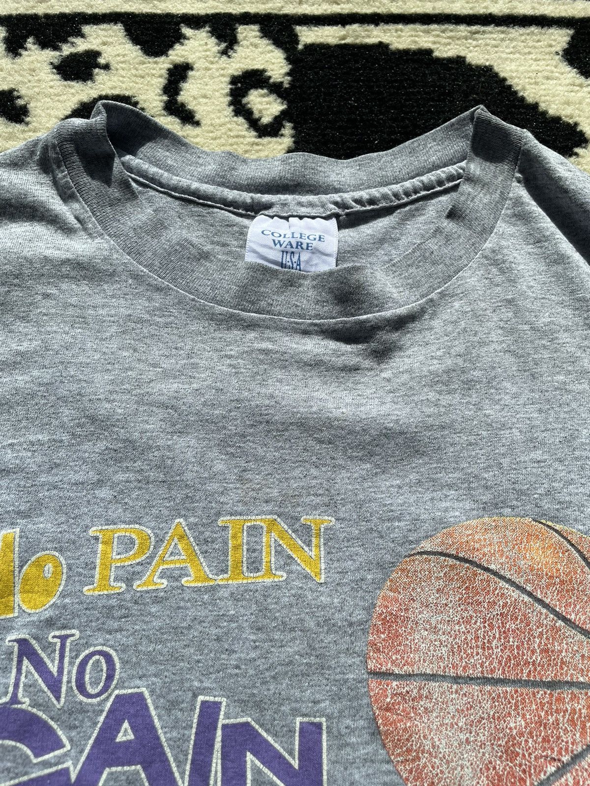 Vintage Vintage No Pain No Gain Grey T-shirt 90s Size US XL / EU 56 / 4 - 7 Thumbnail