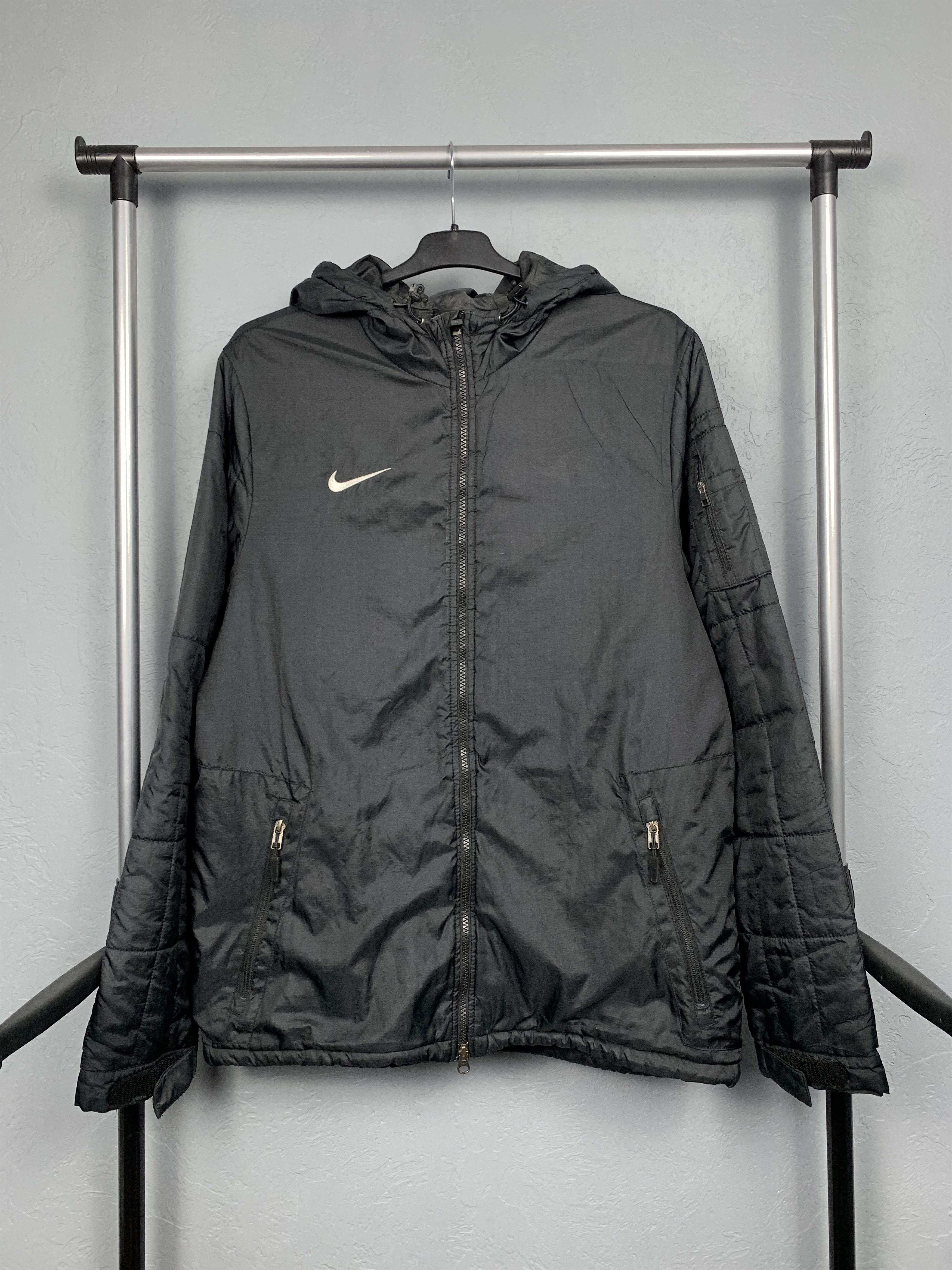 Nike Nike Vintage Mens Nylon Jacket Y2K Swoosh Size US L / EU 52-54 / 3 - 1 Thumbnail
