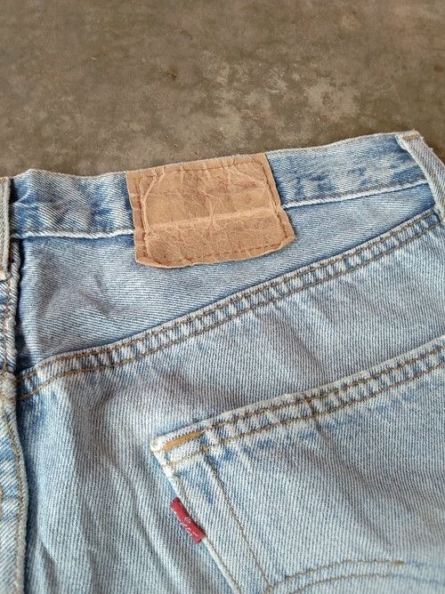 Levi's × Vintage 90s Vintage Levis 501 Distressed Jeans 34x32 Size US 34 / EU 50 - 6 Thumbnail