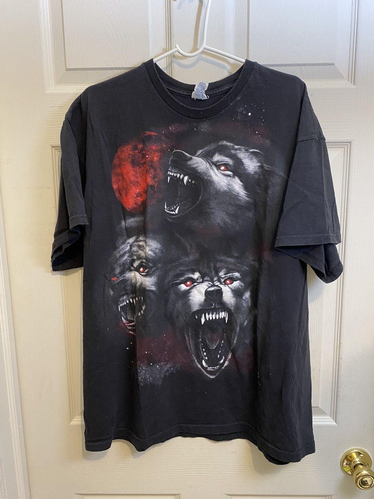 One Wolf × Vintage Vintage Wolves Blood Moon Pack T-Shirt | Grailed