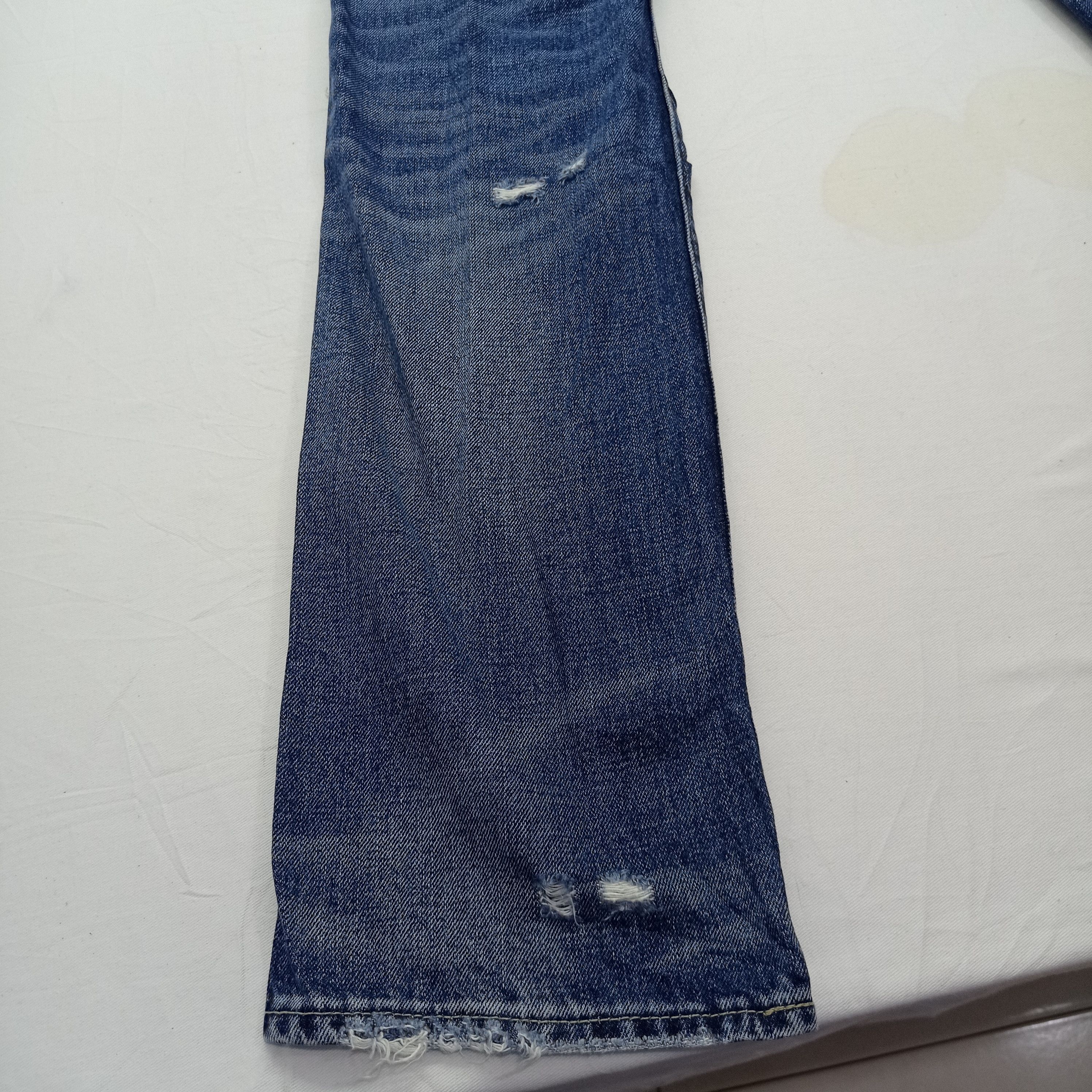 Abercrombie & Fitch Abercrombie & Fitch Distressed Denim Pants Size US 31 - 12 Thumbnail