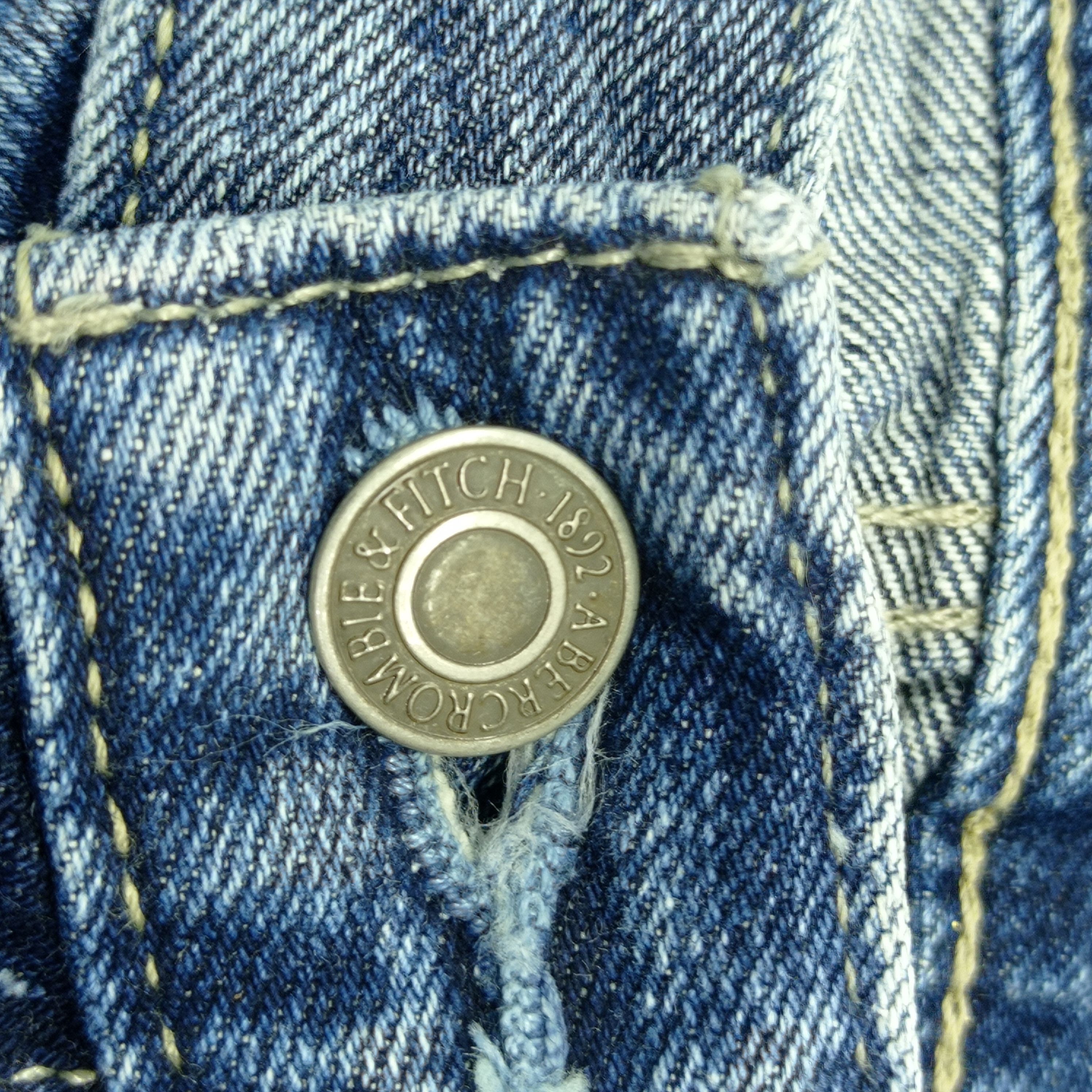 Abercrombie & Fitch Abercrombie & Fitch Distressed Denim Pants Size US 31 - 18 Thumbnail