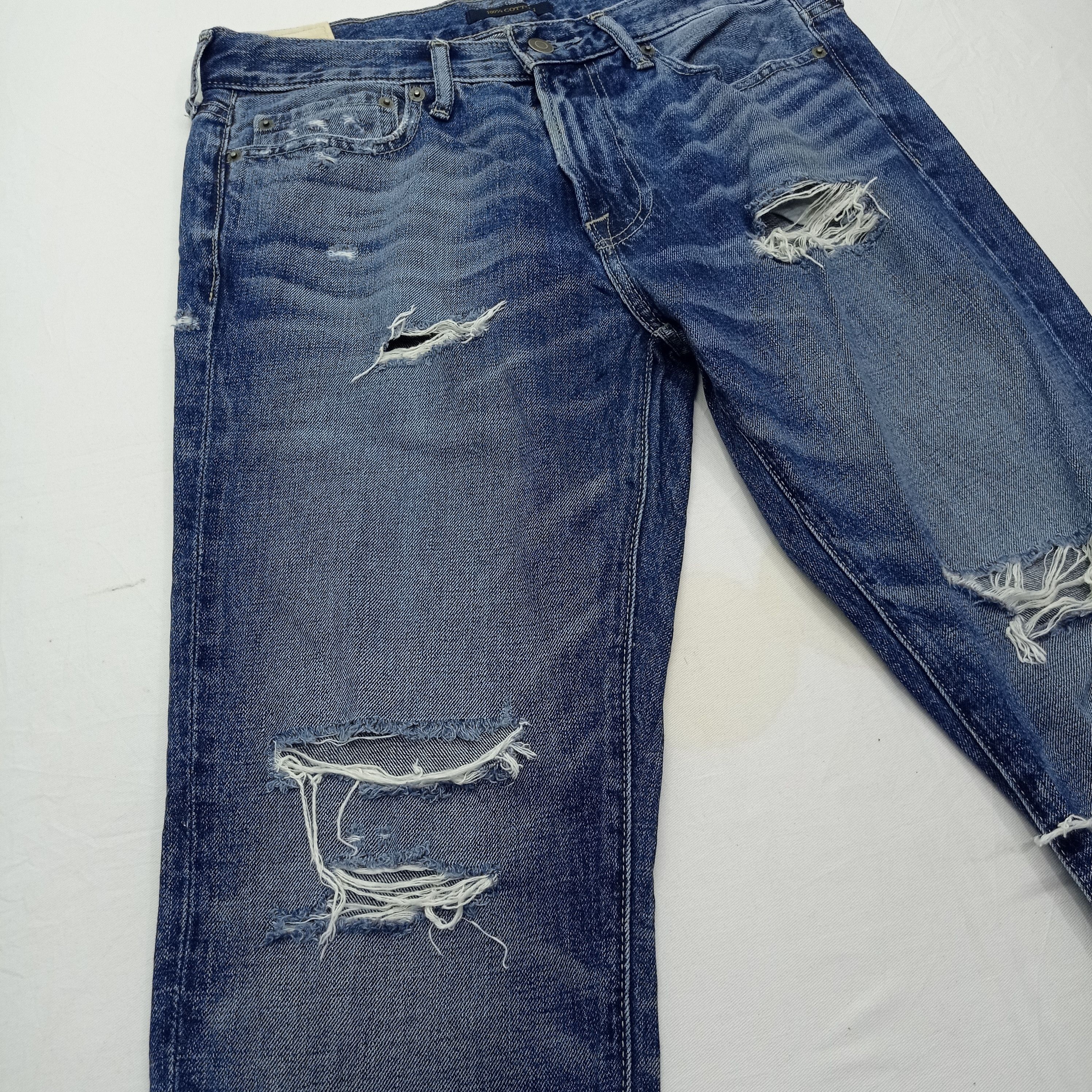 Abercrombie & Fitch Abercrombie & Fitch Distressed Denim Pants Size US 31 - 20 Thumbnail