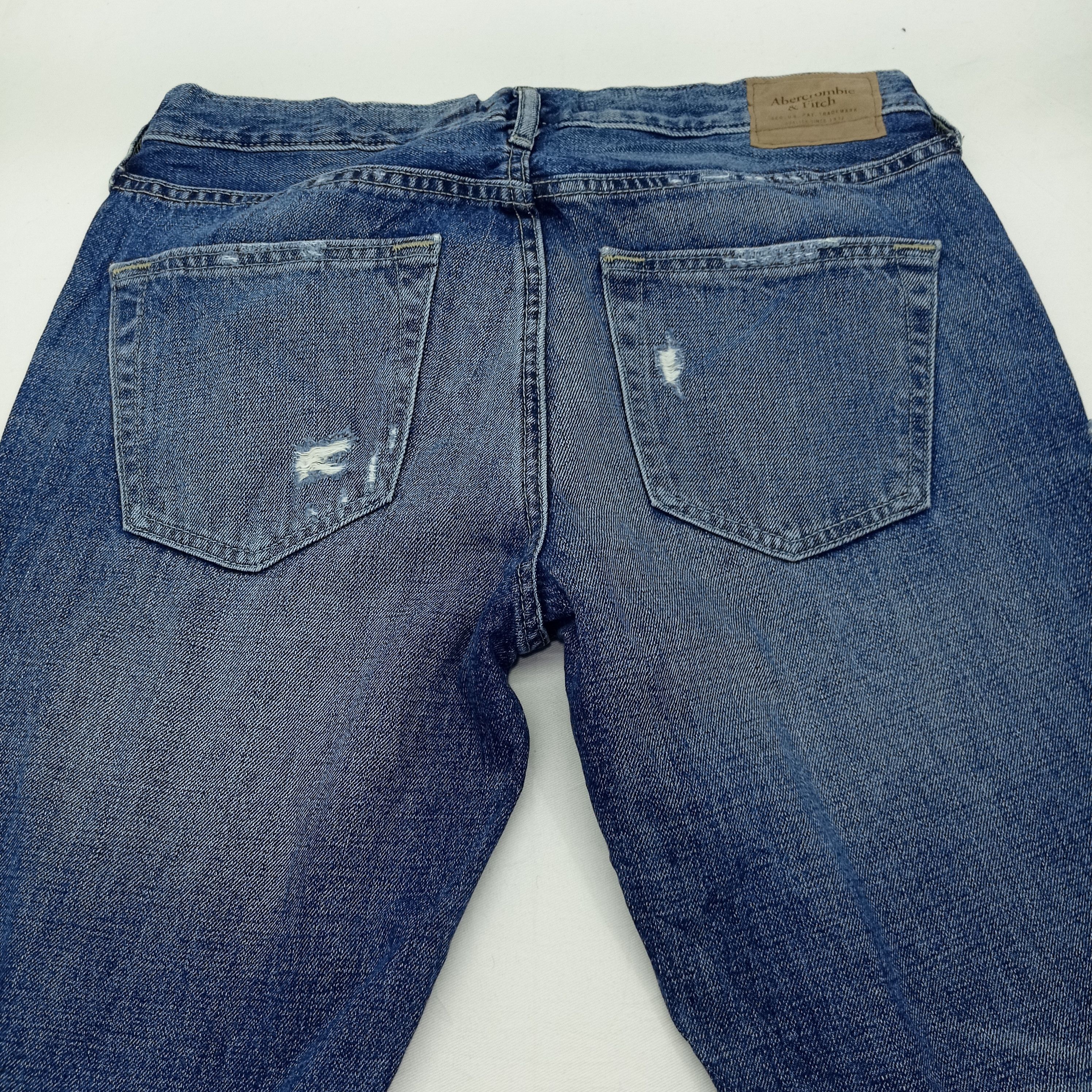 Abercrombie & Fitch Abercrombie & Fitch Distressed Denim Pants Size US 31 - 13 Thumbnail