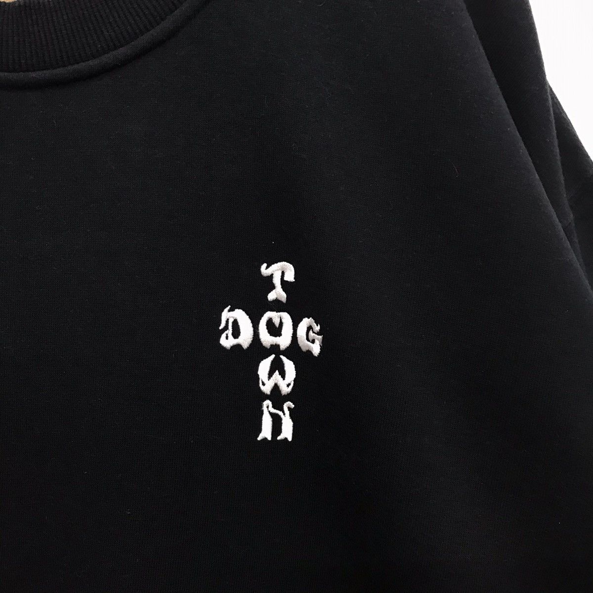 Dogtown Rare!! Dog Town Sweatshirt Nice Backprint Size US XL / EU 56 / 4 - 8 Thumbnail