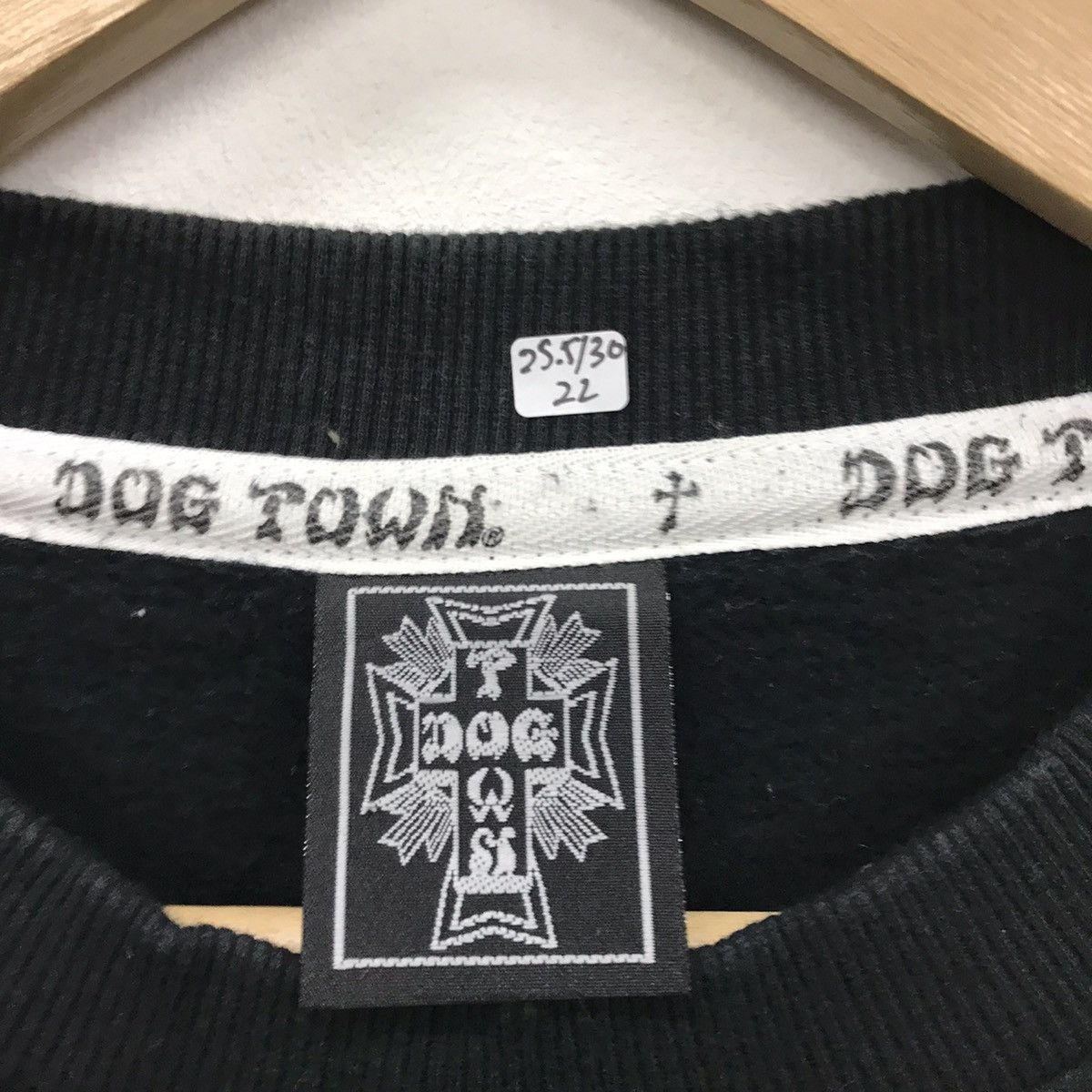Dogtown Rare!! Dog Town Sweatshirt Nice Backprint Size US XL / EU 56 / 4 - 12 Thumbnail