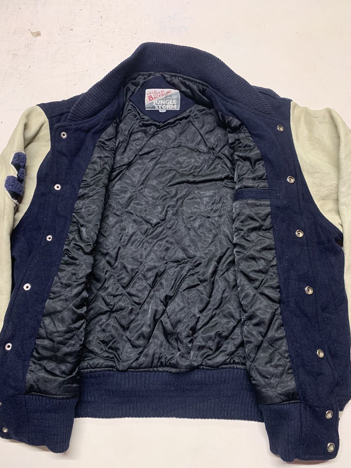 Backbone × Vintage Varsity jacket backbones attacker(offer your price) Size US L / EU 52-54 / 3 - 8 Thumbnail