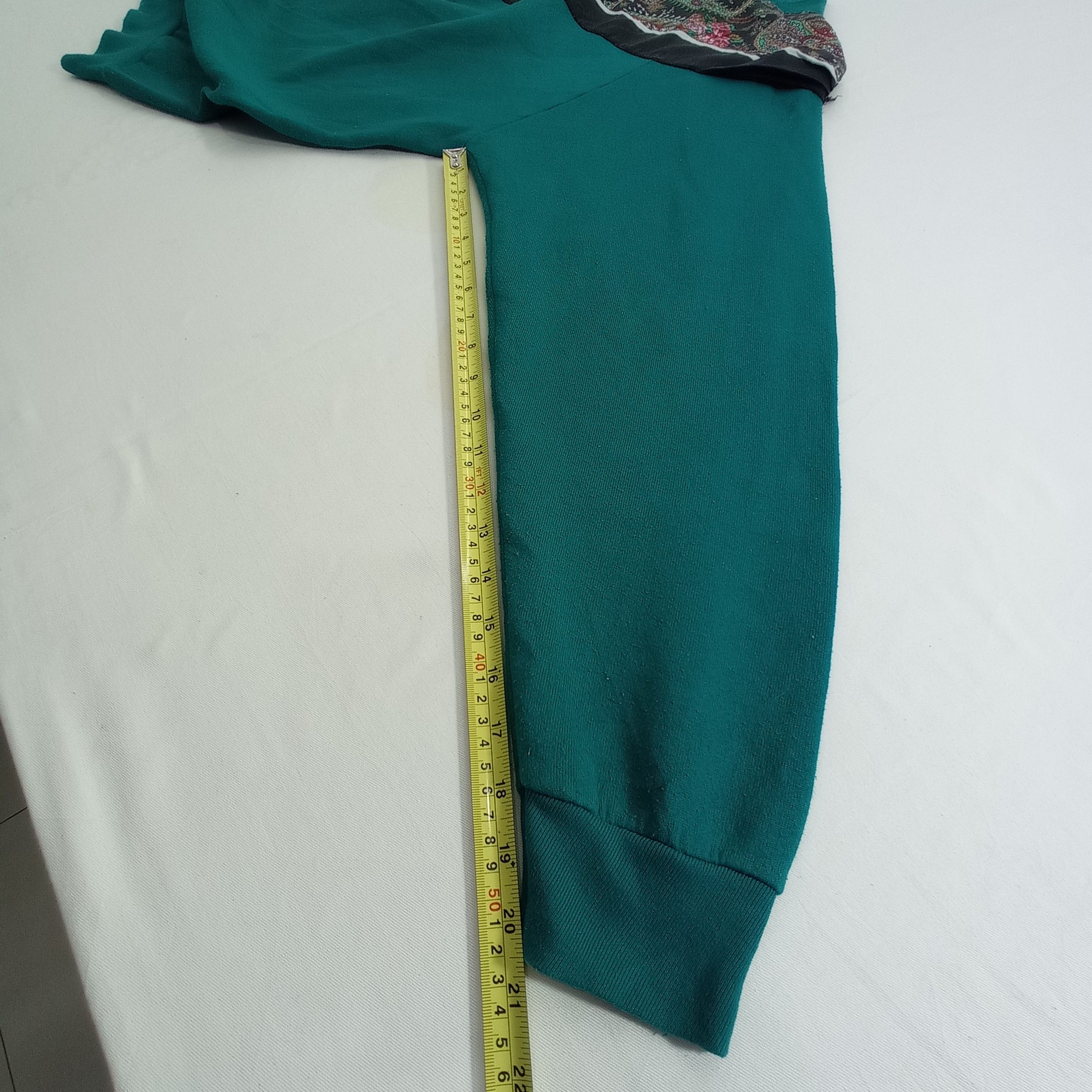 🔥 Rare 🔥 Vintage Fruit Of The Loom Sweatshirts