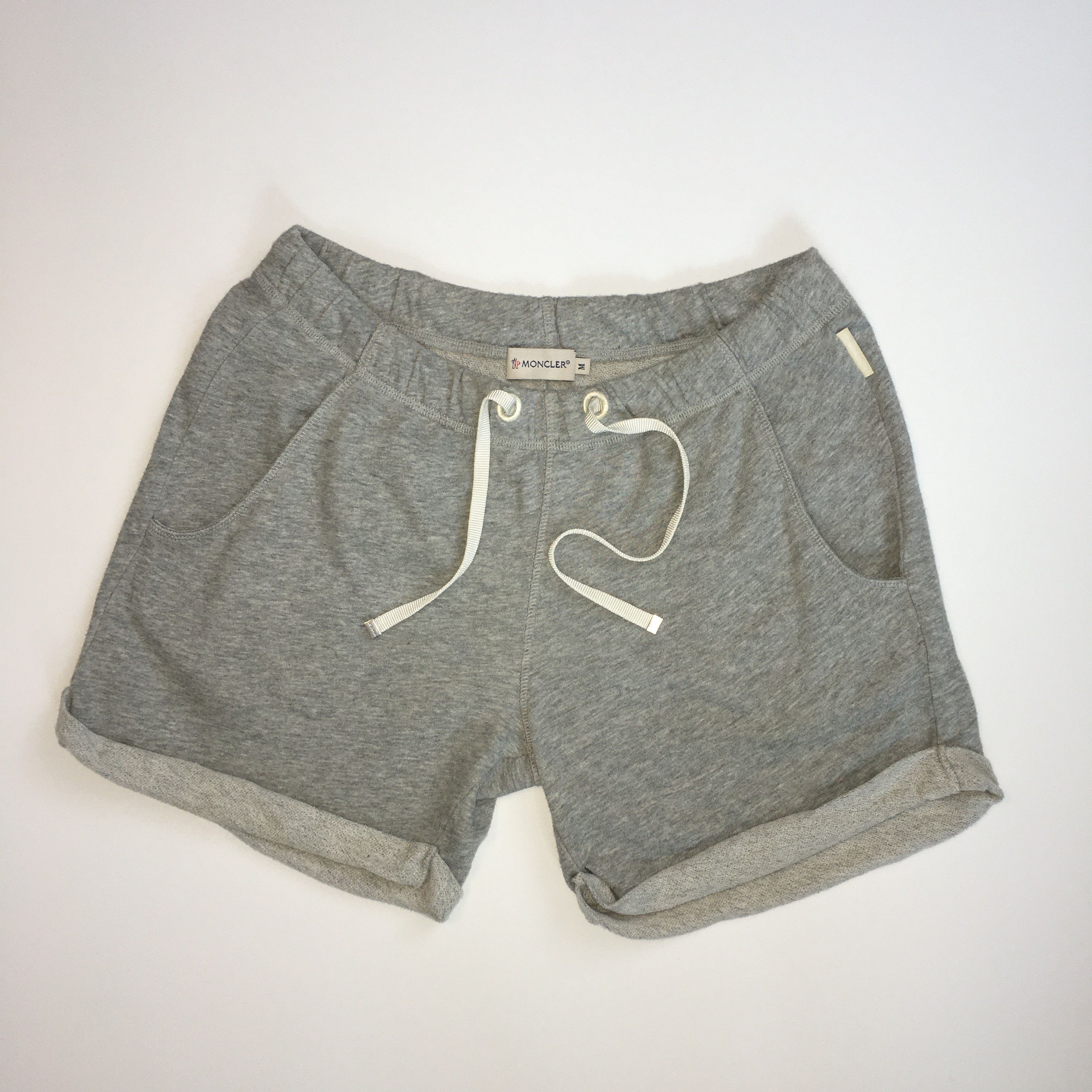 Moncler Moncler Womens Pantalone Corto Shorts Size M Size 32" / US 10 / IT 46 - 1 Thumbnail