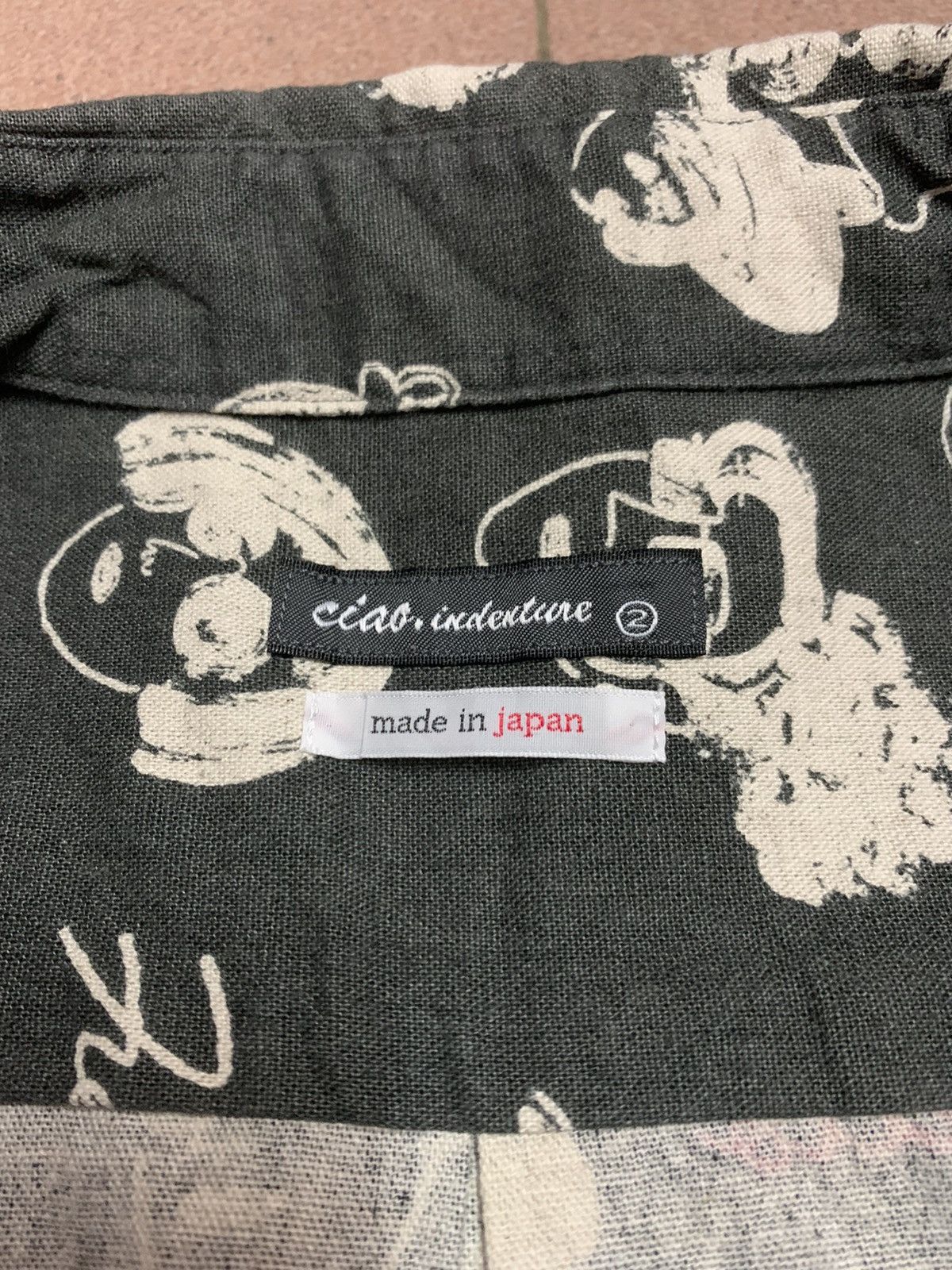 Japanese Brand Men’s short-sleeved Size US M / EU 48-50 / 2 - 6 Thumbnail