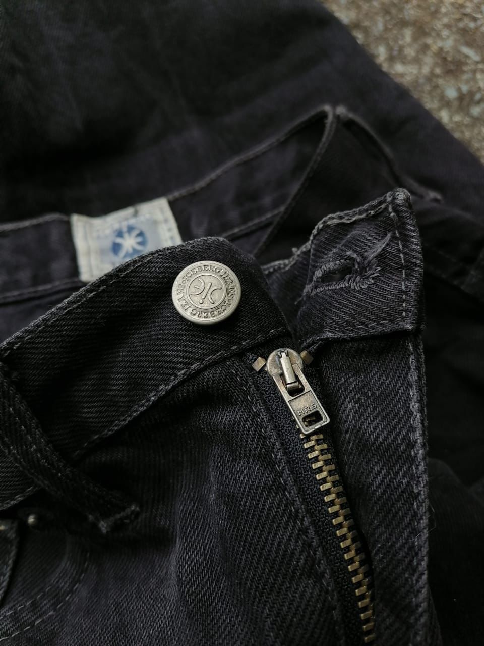 Iceberg Iceberg Black Denim Jeans Size US 28 / EU 44 - 2 Thumbnail