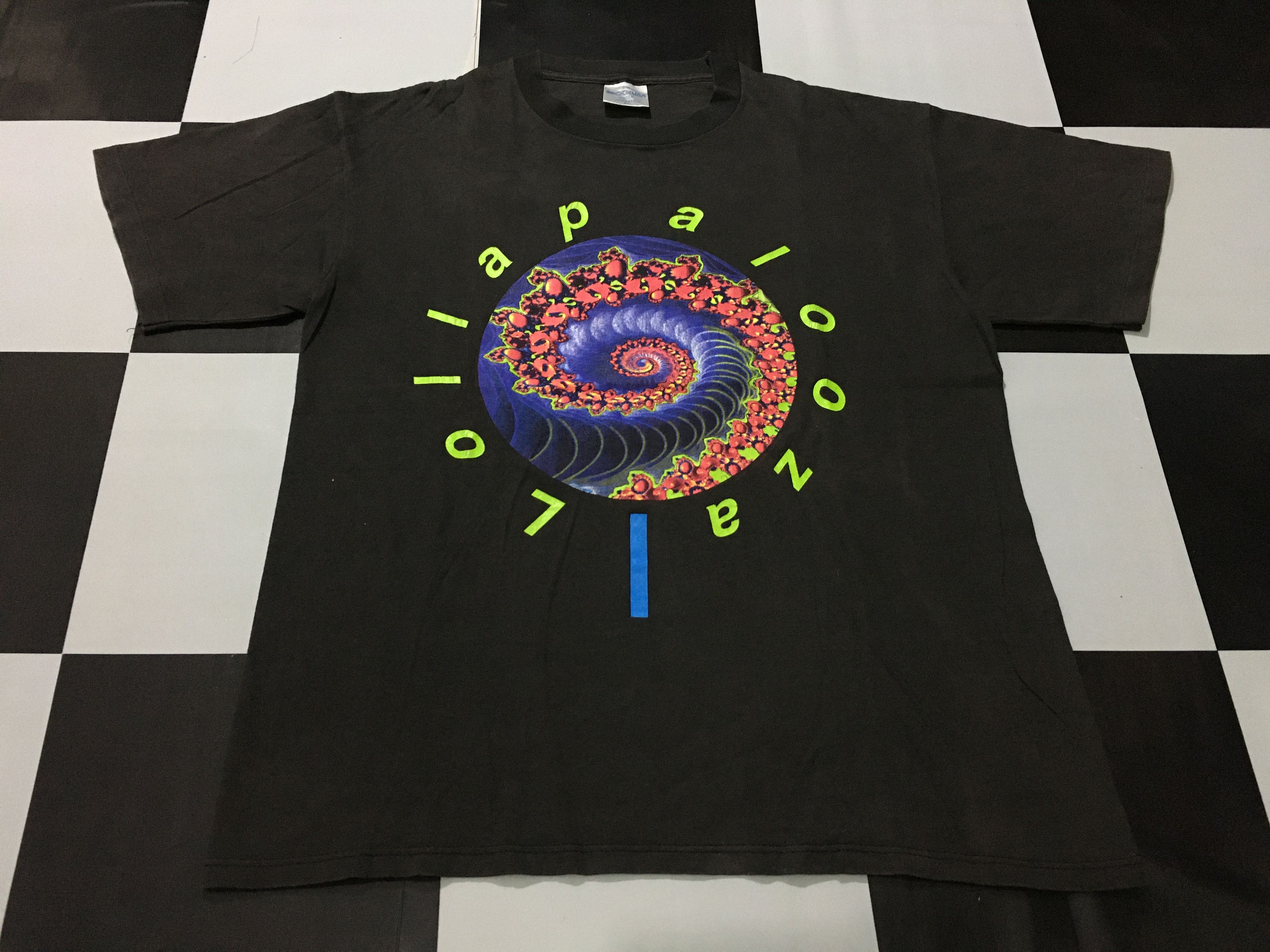 Band Tees × Rap Tees × Vintage Vintage Lollapalooza Shirt 1991 Double Sided Single Stitch Size US XL / EU 56 / 4 - 2 Thumbnail