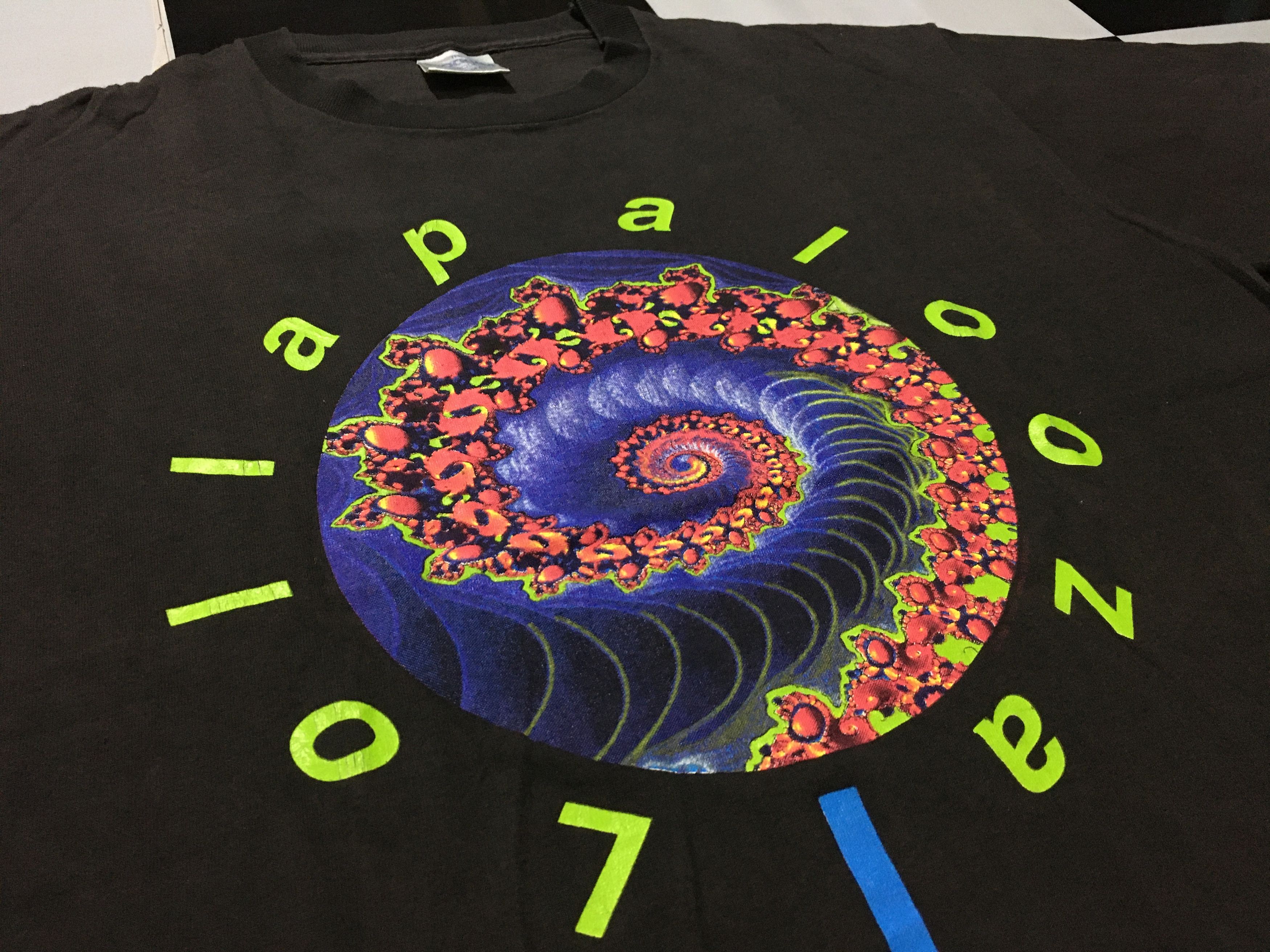 Band Tees × Rap Tees × Vintage Vintage Lollapalooza Shirt 1991 Double Sided Single Stitch Size US XL / EU 56 / 4 - 1 Thumbnail