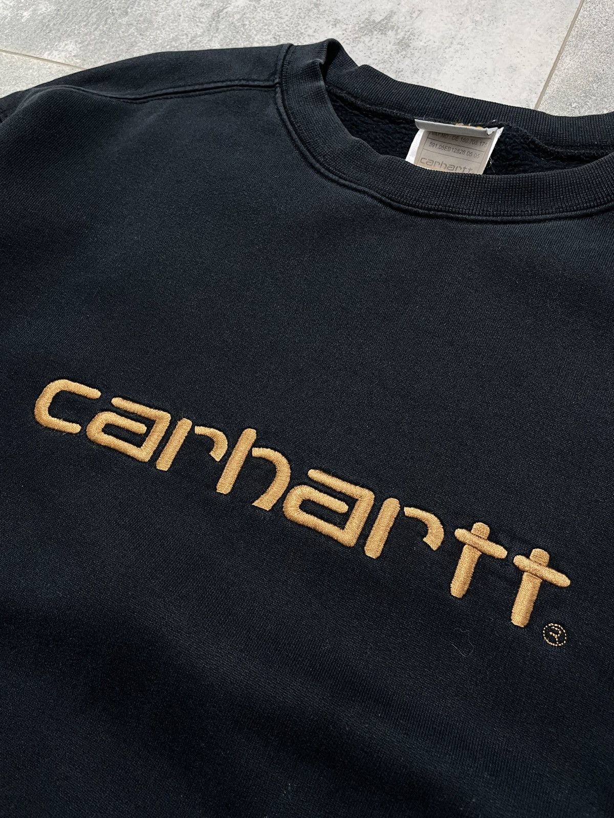Carhartt Vintage 90s Carhartt Distressed Boxy Sweatshirt Y2K Size US L / EU 52-54 / 3 - 9 Thumbnail