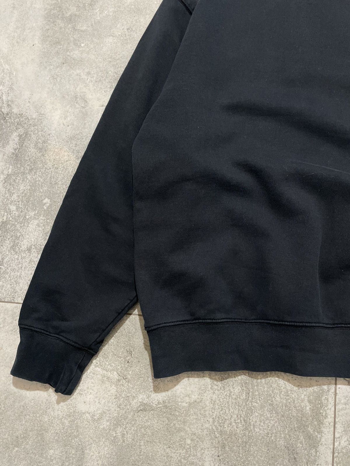 Carhartt Vintage 90s Carhartt Distressed Boxy Sweatshirt Y2K Size US L / EU 52-54 / 3 - 16 Thumbnail