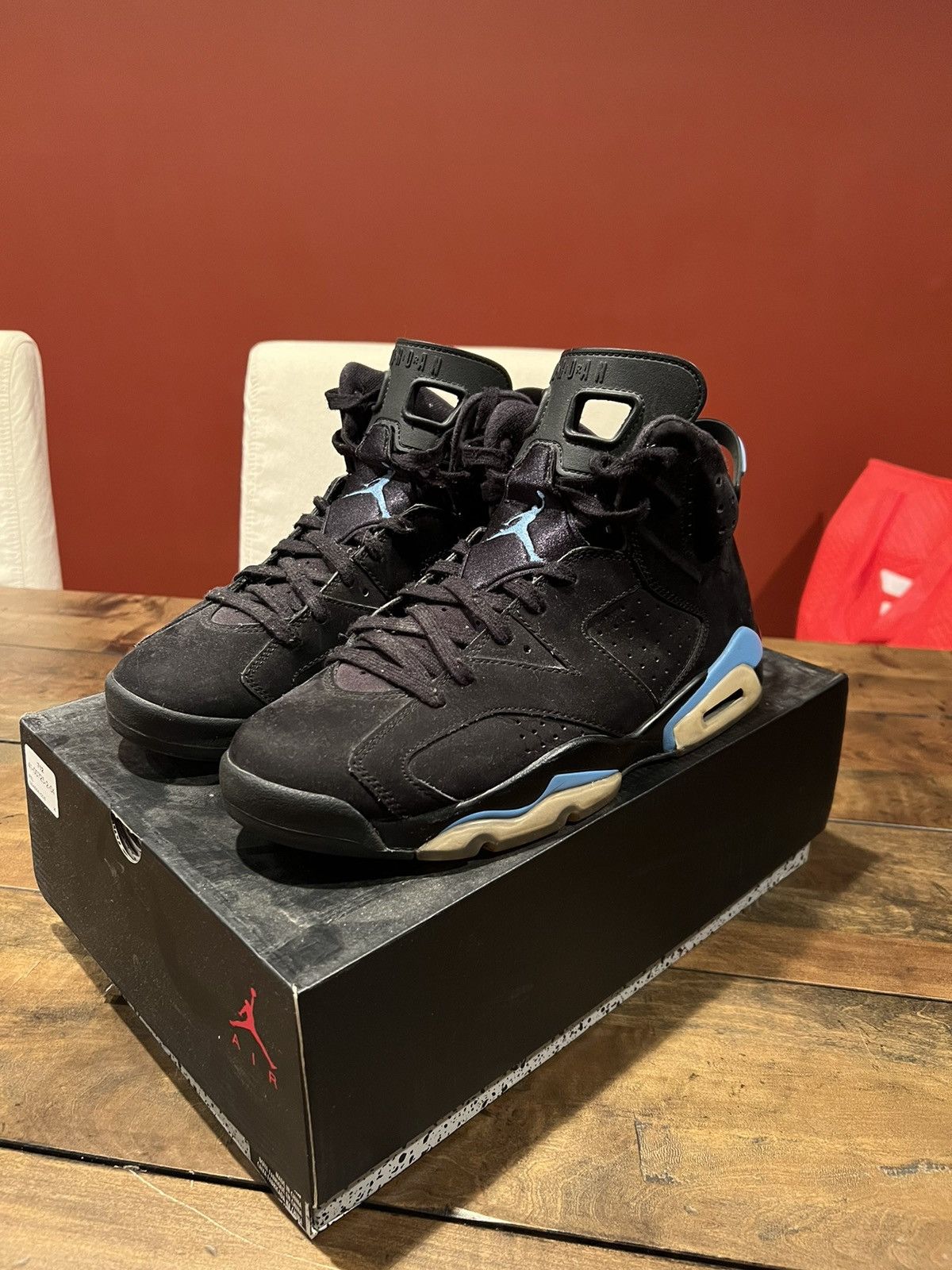 university jordan 6