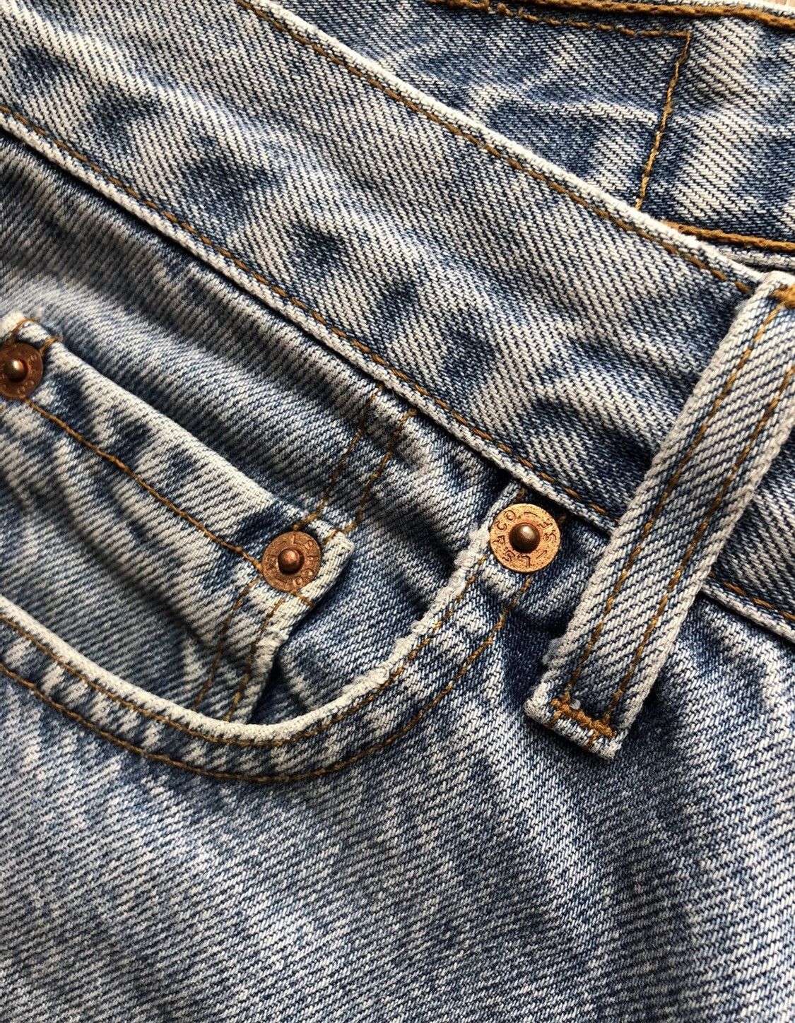 Levi's Classic Levis Strauss 501 x custom “kiss” blue denim jeans 👖 Size US 32 / EU 48 - 4 Thumbnail