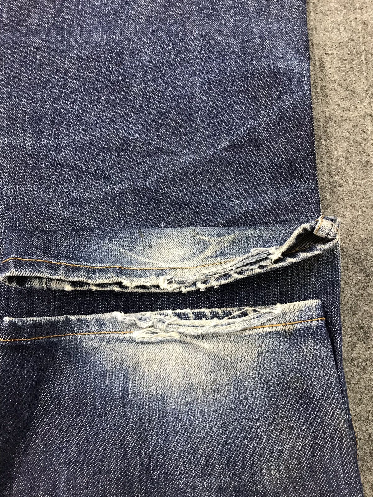 Japanese Brand × Levi's Vintage Clothing × Vintage Vintage Levis distressed Denim Jeans Size US 31 - 24 Thumbnail