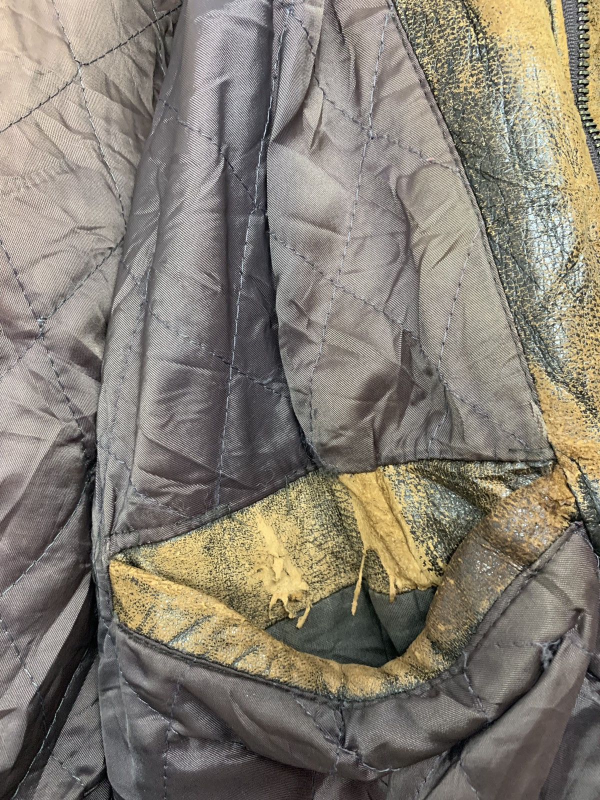 Japanese Brand Vintage 80s A-2 Patina Leather Aviator Bomber Jacket Size US M / EU 48-50 / 2 - 6 Thumbnail