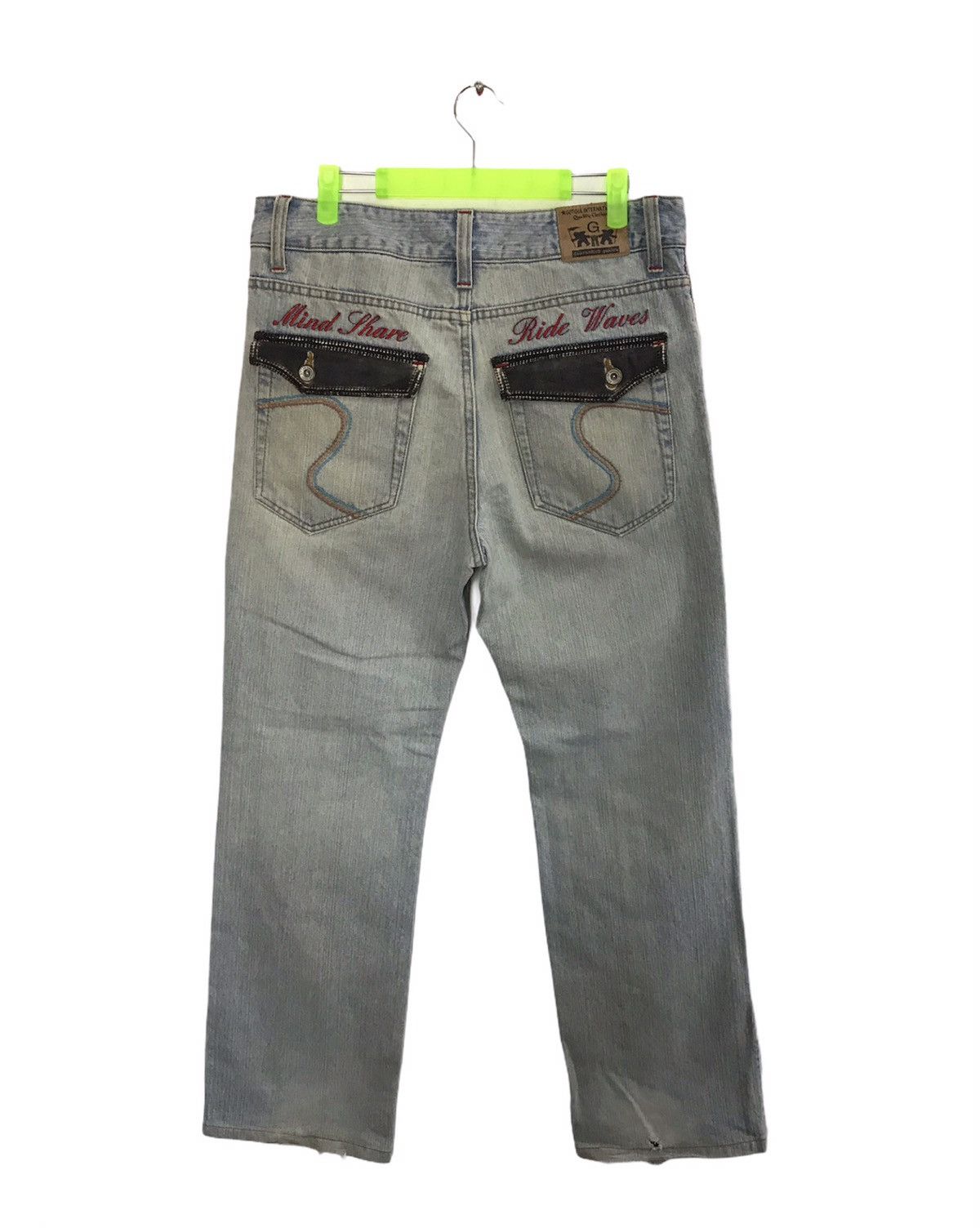 Japanese Brand × Vintage Gotcha Surf Faded Denim Jeans Closed Back Pockets Size US 33 - 2 Thumbnail