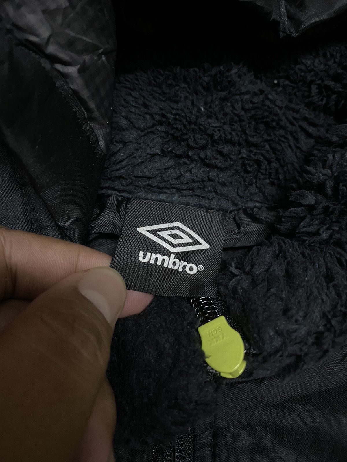 Japanese Brand OFFER‼️Vintage Umbro Fleece Jacket Size US M / EU 48-50 / 2 - 6 Thumbnail