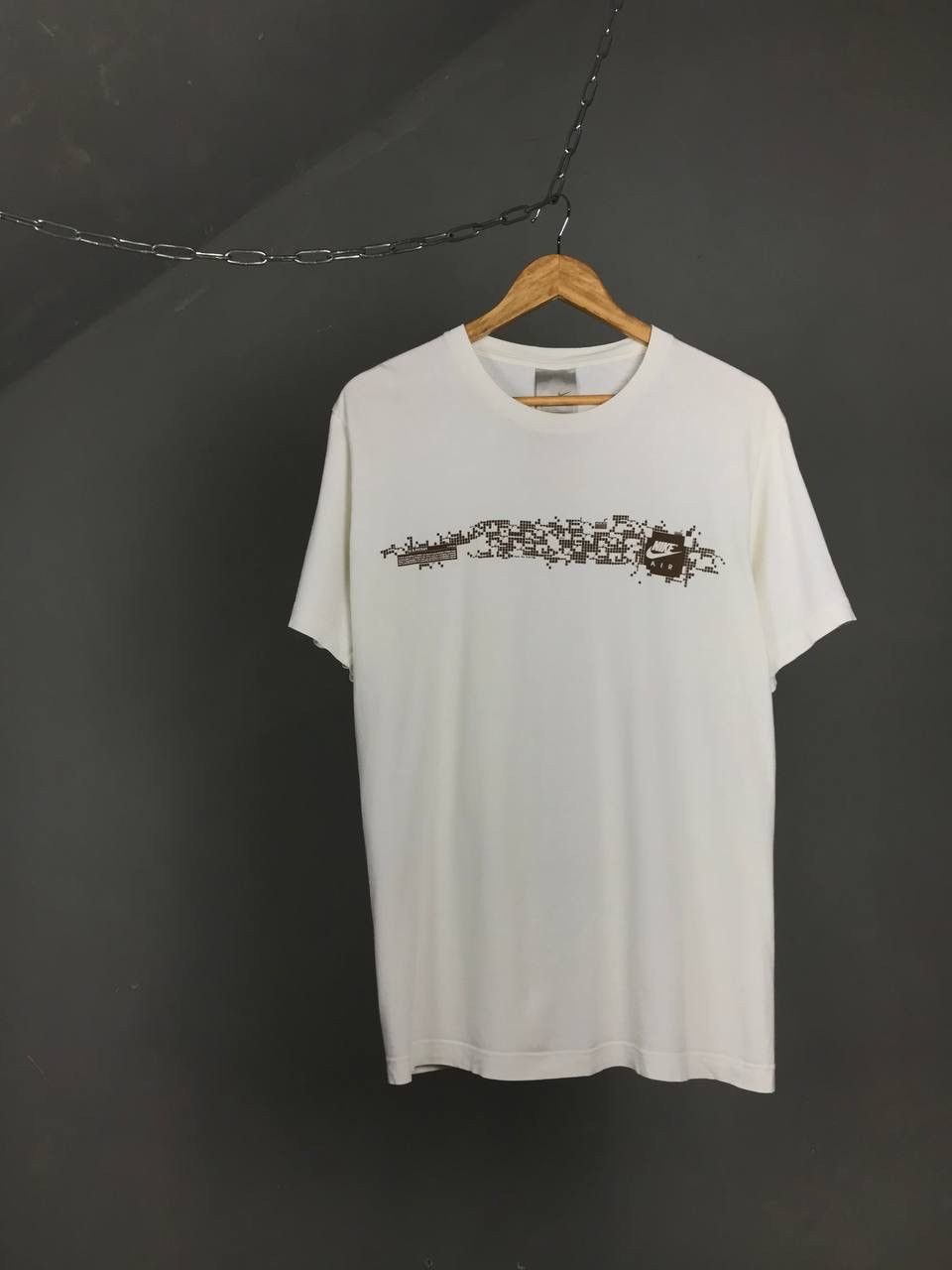 Nike × Vintage Nike swoosh streetwear vintage center logo tee Size US L / EU 52-54 / 3 - 1 Thumbnail