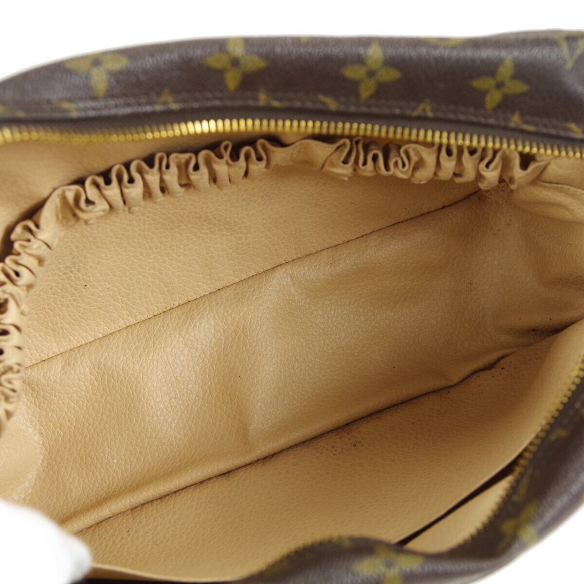 Louis Vuitton Monogram Travel Pouch Size ONE SIZE - 8 Thumbnail