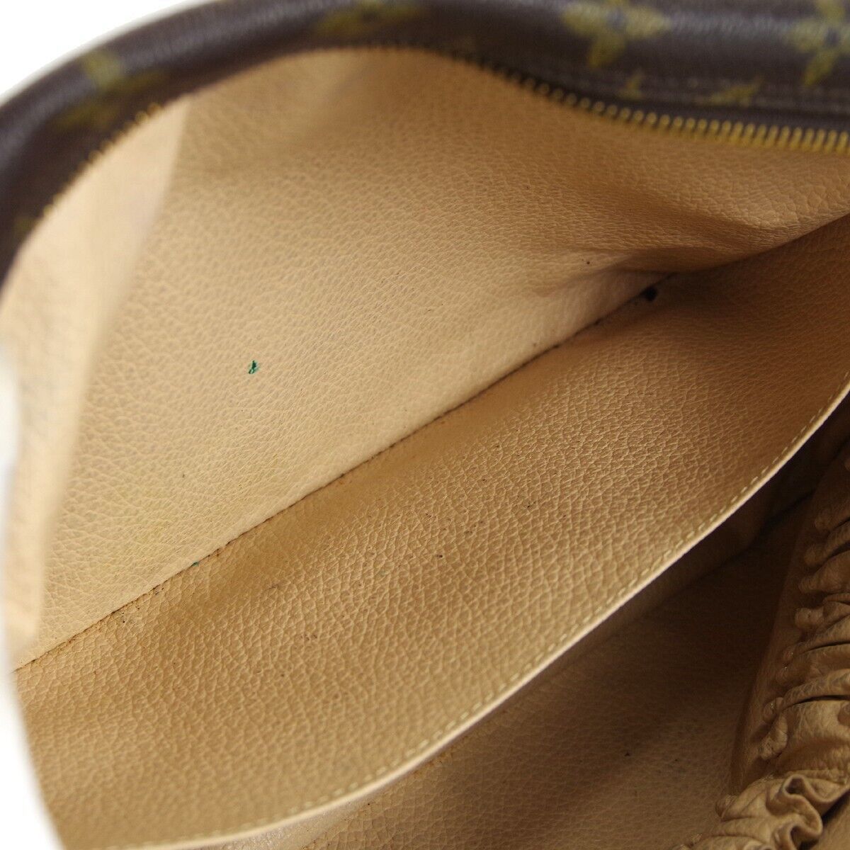 Louis Vuitton Monogram Travel Pouch Size ONE SIZE - 12 Thumbnail