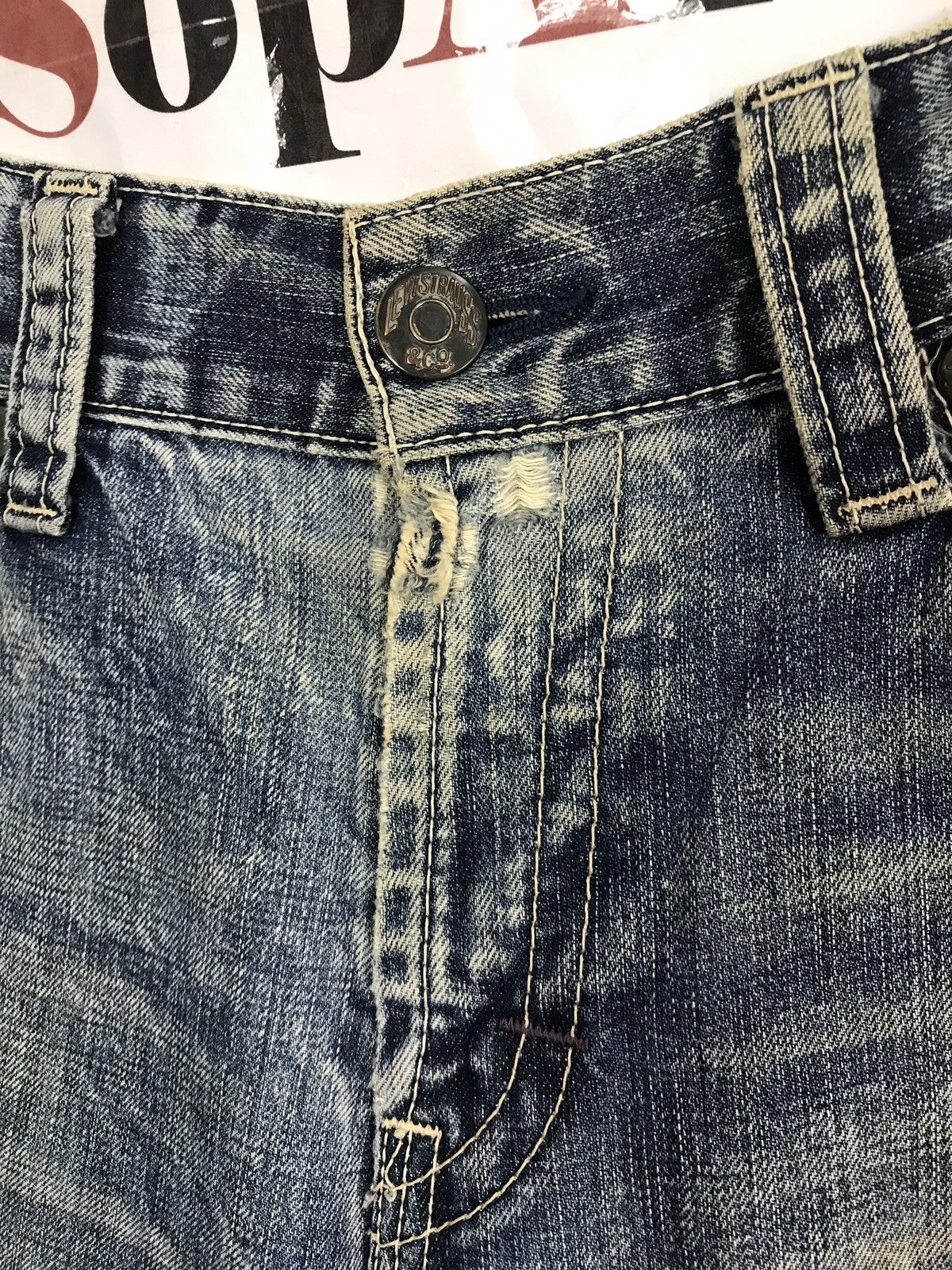 Levi's Vintage Levis Distressed Design Buckle Back Denim Jeans Size US 33 - 7 Thumbnail