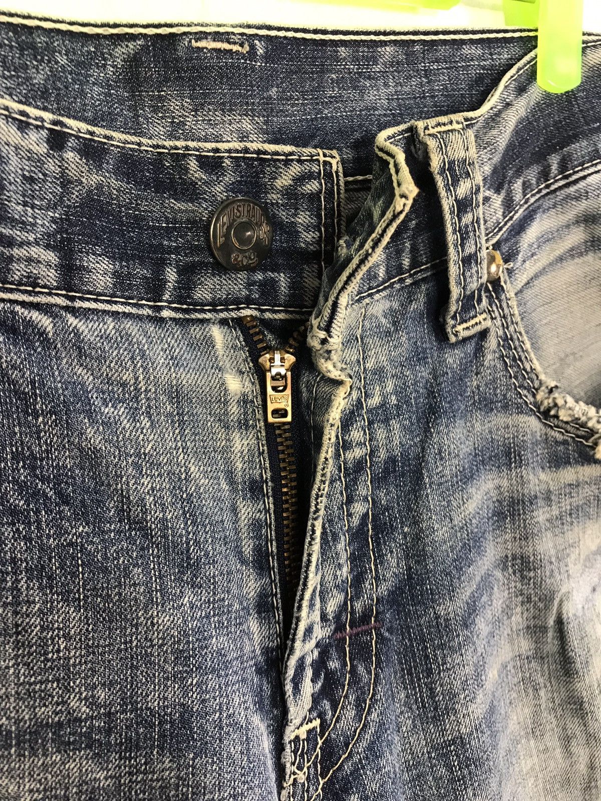Levi's Vintage Levis Distressed Design Buckle Back Denim Jeans Size US 33 - 9 Thumbnail