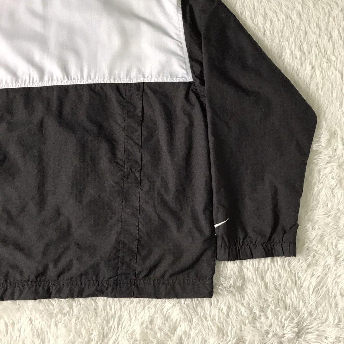 Nike Vtg 90s Nike Court Small Logo Jacket Size US M / EU 48-50 / 2 - 9 Thumbnail