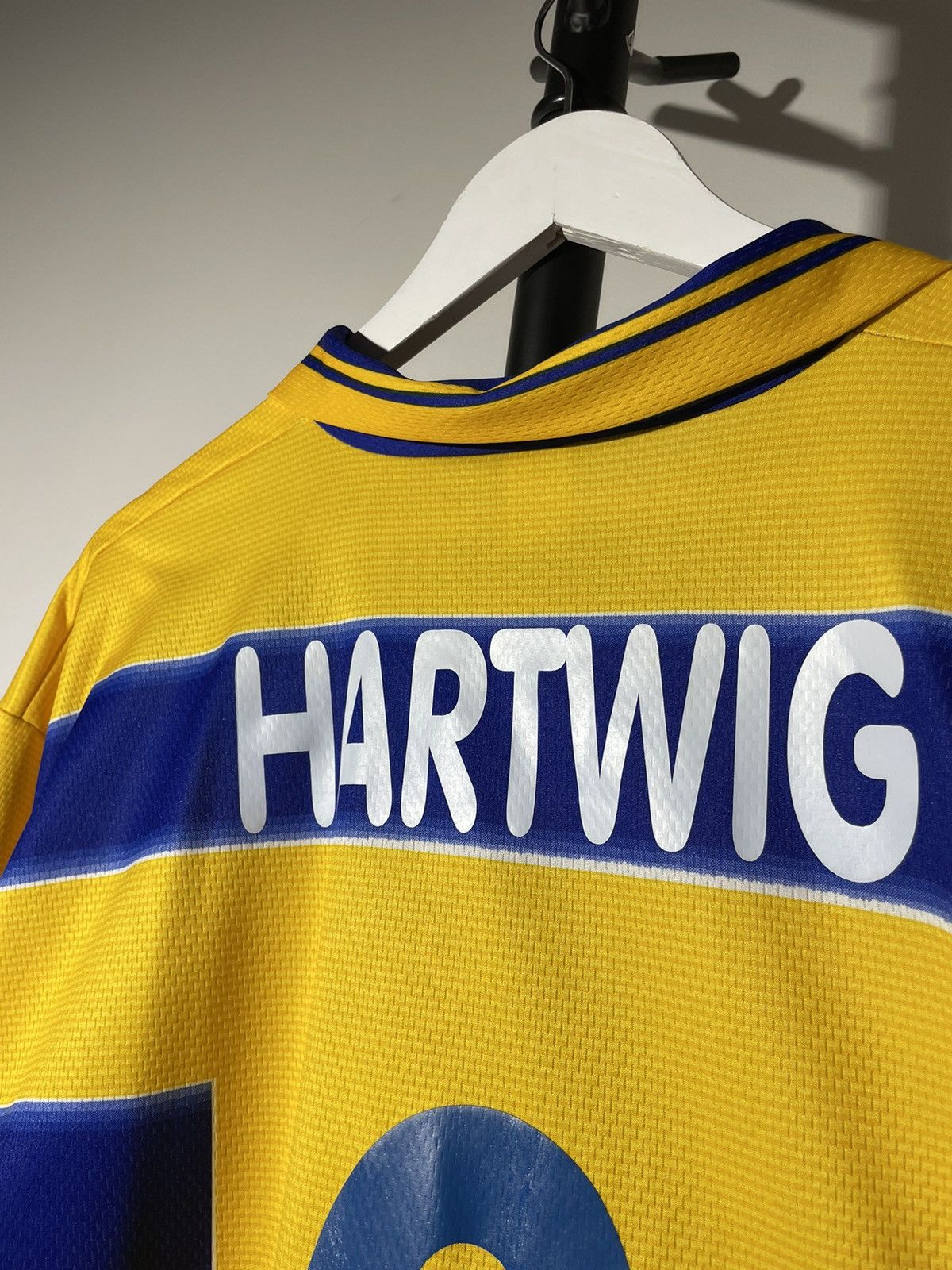 Vintage PARMA #9 HARTWIG Home Fan Version Jersey Shirt Size US XL / EU 56 / 4 - 12 Thumbnail