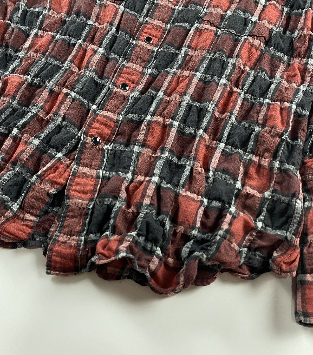 Saint Laurent Paris Saint Laurent S/S’17 Distressed Checked Cotton-blend Flannel Size US S / EU 44-46 / 1 - 7 Thumbnail