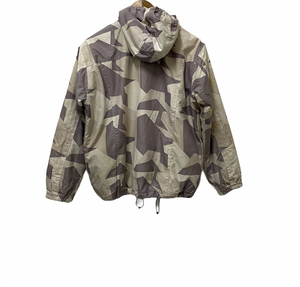 Japanese Brand × Vintage MILITARY CAMOUFLAGE MULTI POCKET PUFFER JACKET Size US S / EU 44-46 / 1 - 5 Thumbnail