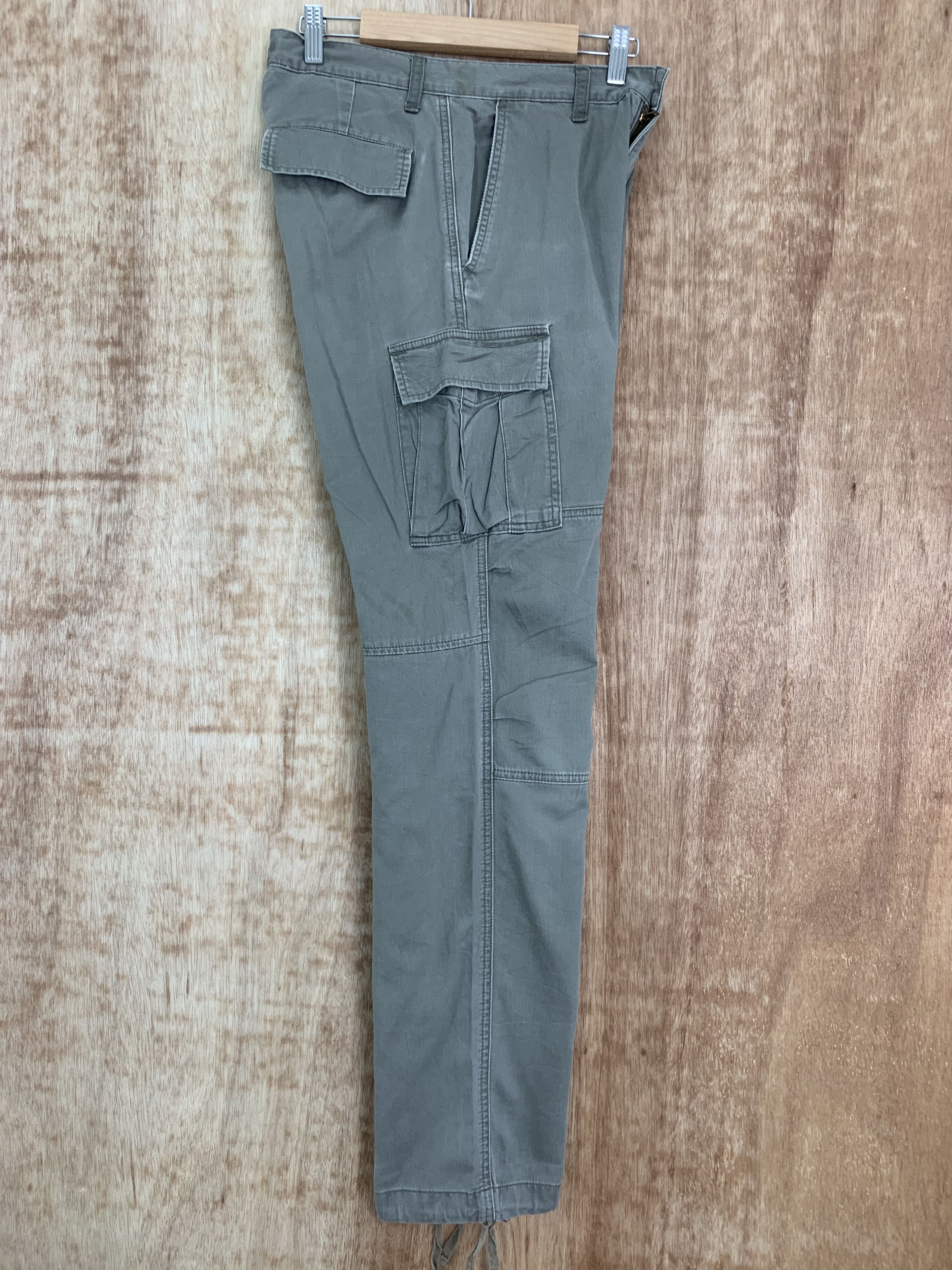 LOWRYS FARM Cargo Pants Lowrs Farm Multipocket Travis Scott Style Size US 27 - 13 Thumbnail