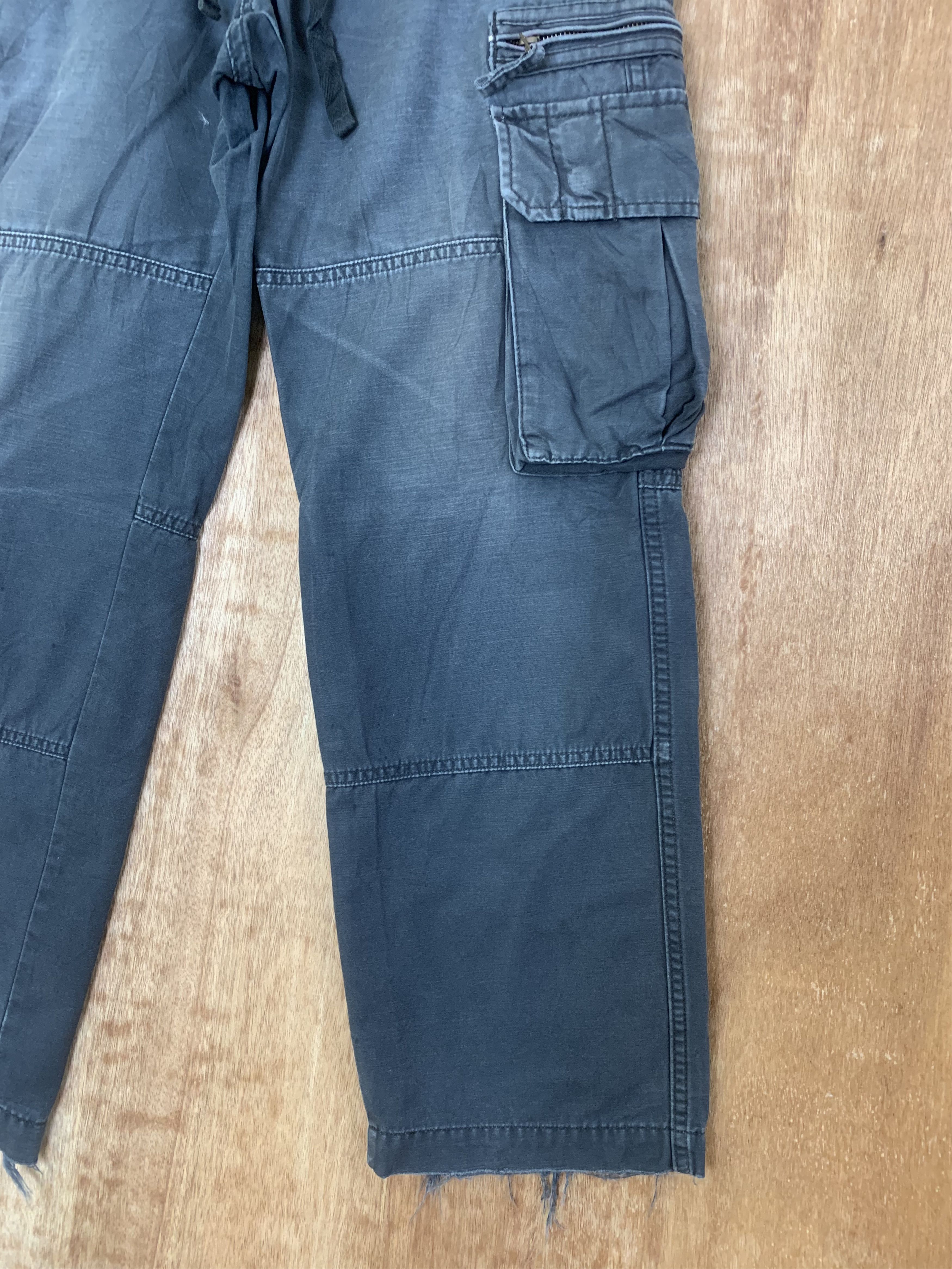 Japanese Brand Cargo Pants Uniqlo Multipocket Dark Blue Streetwear Size US 30 / EU 46 - 8 Thumbnail