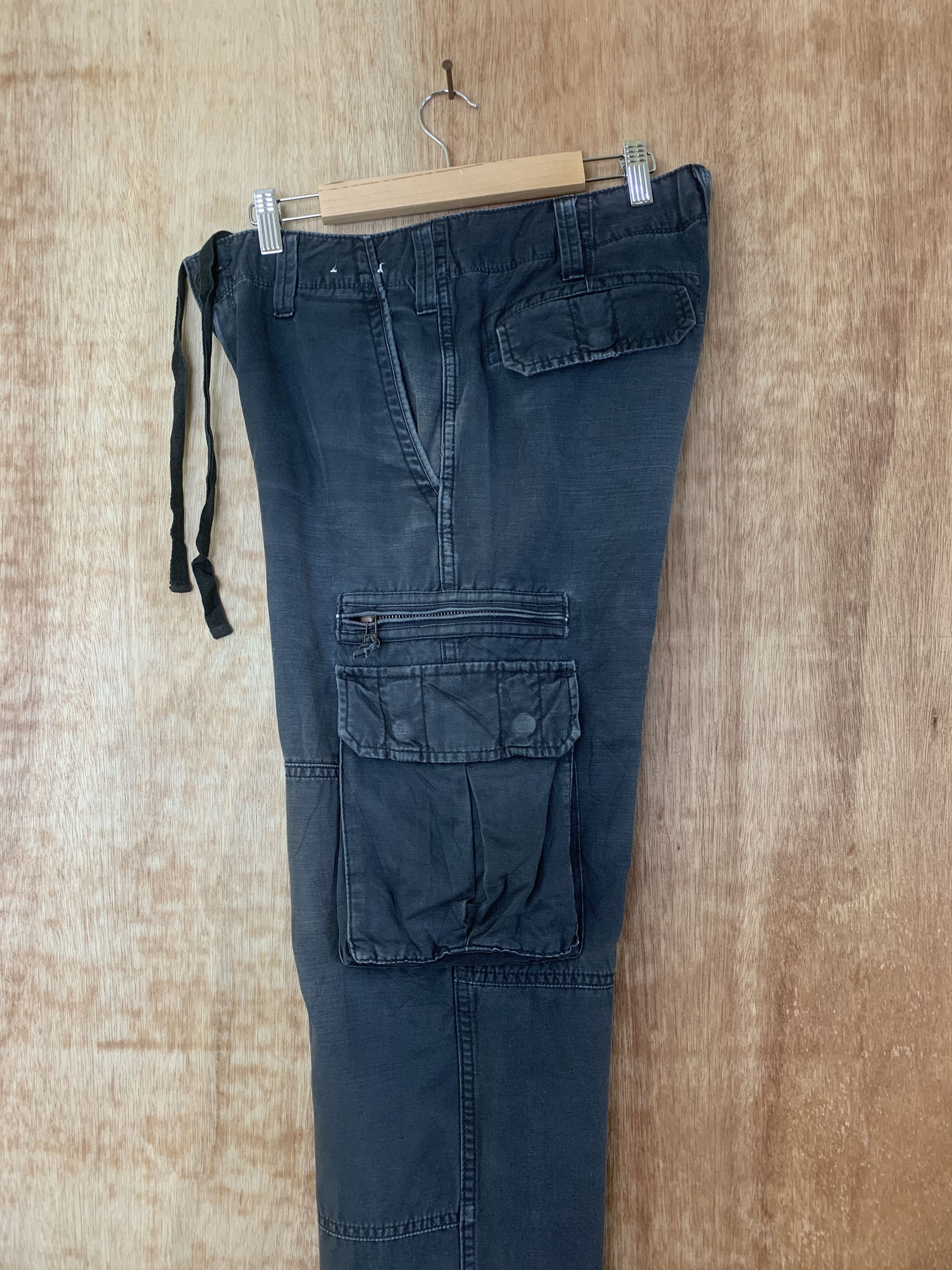 Japanese Brand Cargo Pants Uniqlo Multipocket Dark Blue Streetwear Size US 30 / EU 46 - 15 Thumbnail