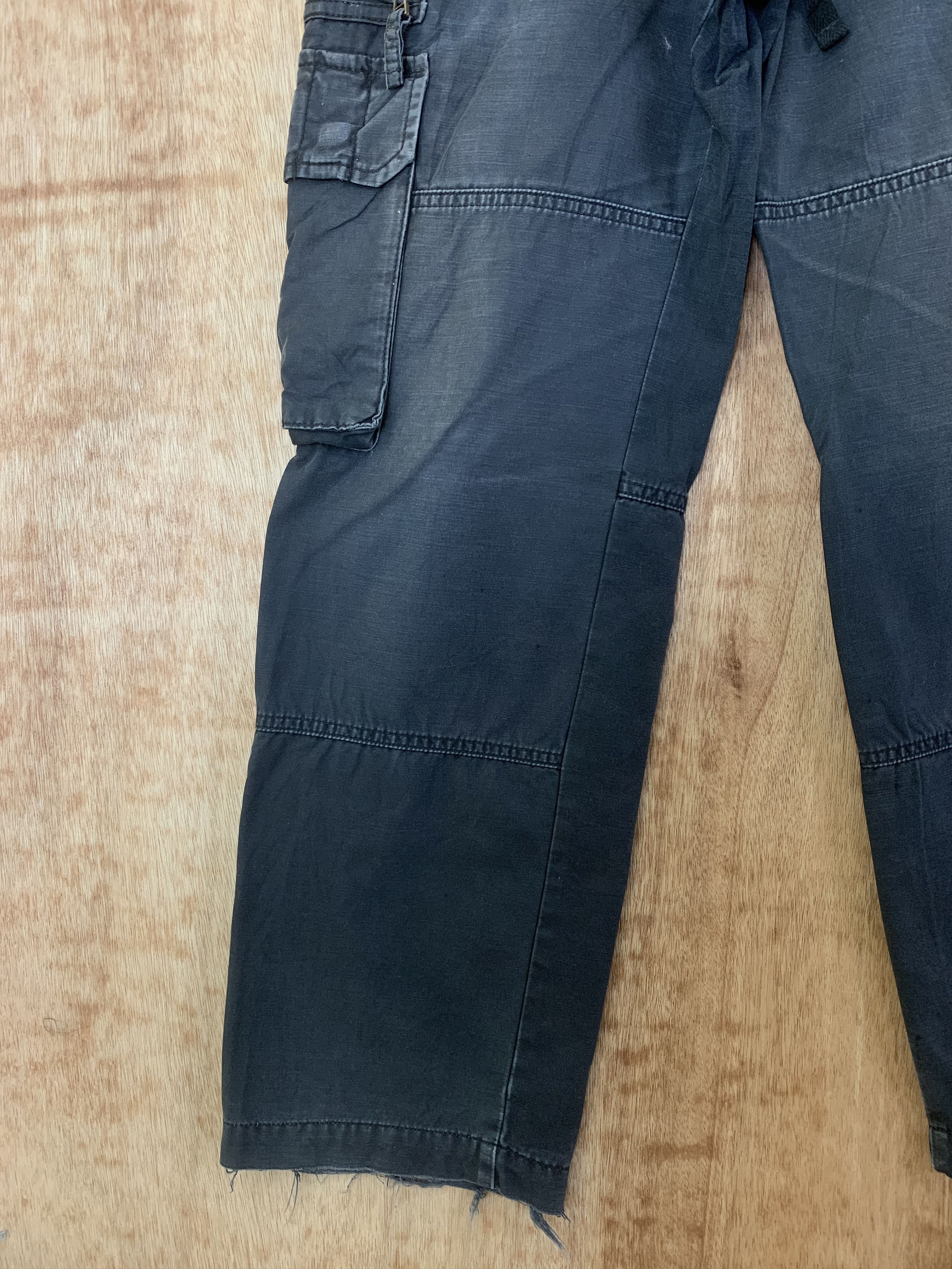 Japanese Brand Cargo Pants Uniqlo Multipocket Dark Blue Streetwear Size US 30 / EU 46 - 7 Thumbnail