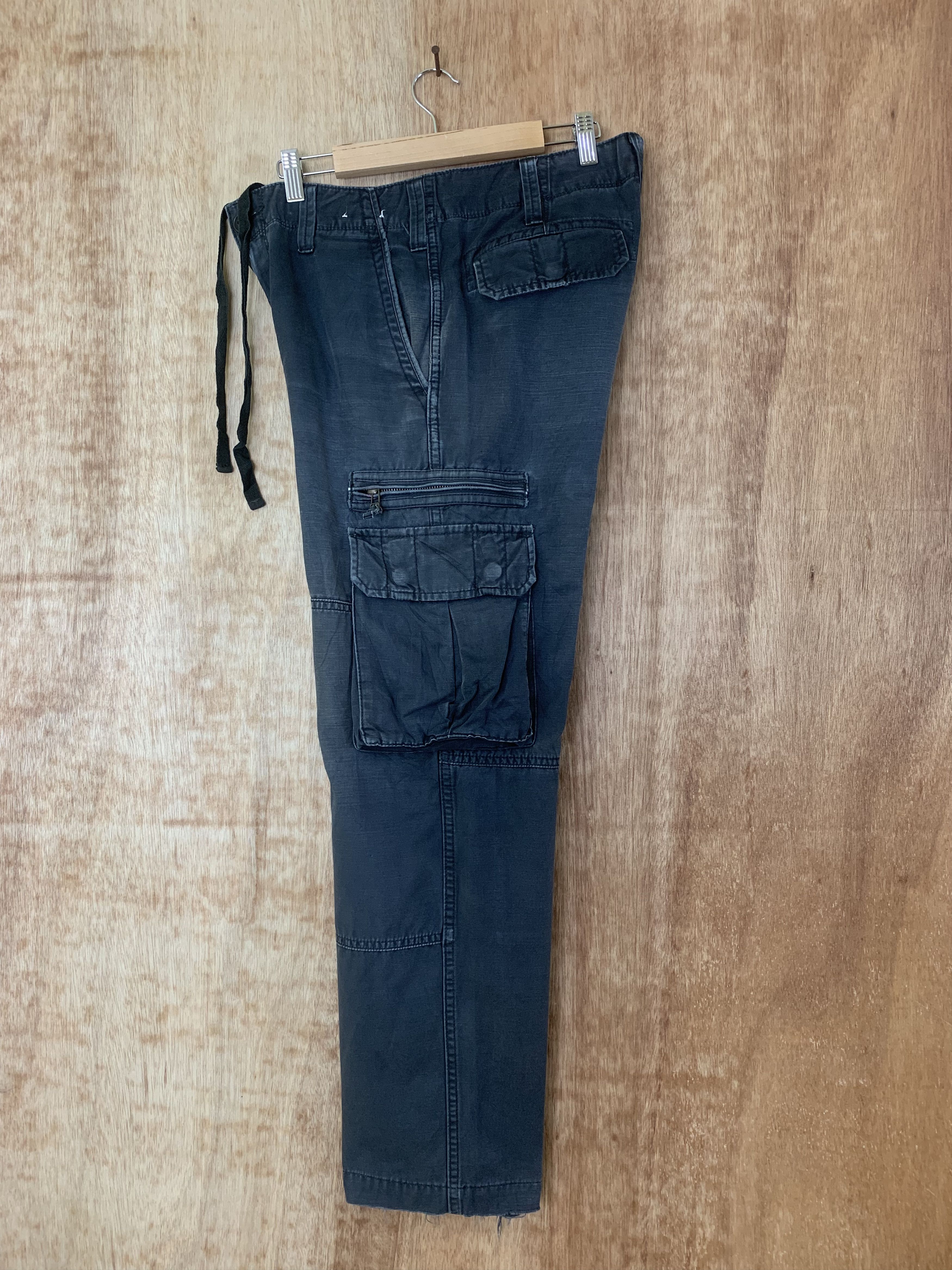 Japanese Brand Cargo Pants Uniqlo Multipocket Dark Blue Streetwear Size US 30 / EU 46 - 17 Thumbnail