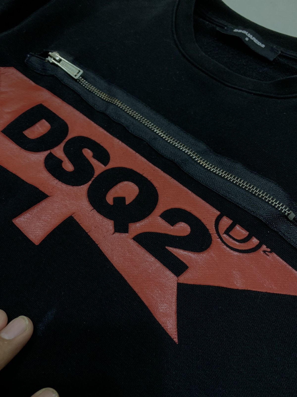 Dsquared2 DSQ2 BIG LOGO SWEATSHIRT Size US S / EU 44-46 / 1 - 6 Thumbnail