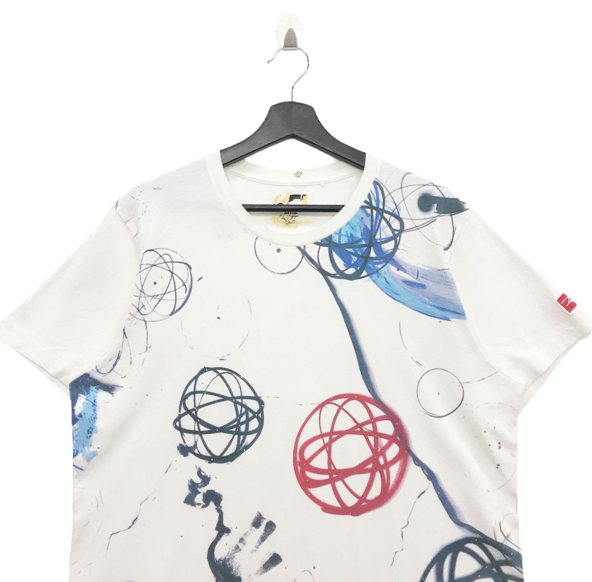 Futura × Japanese Brand × Uniqlo FUTURA OVERPRINT by Uniqlo men Tshirt Size US L / EU 52-54 / 3 - 2 Thumbnail