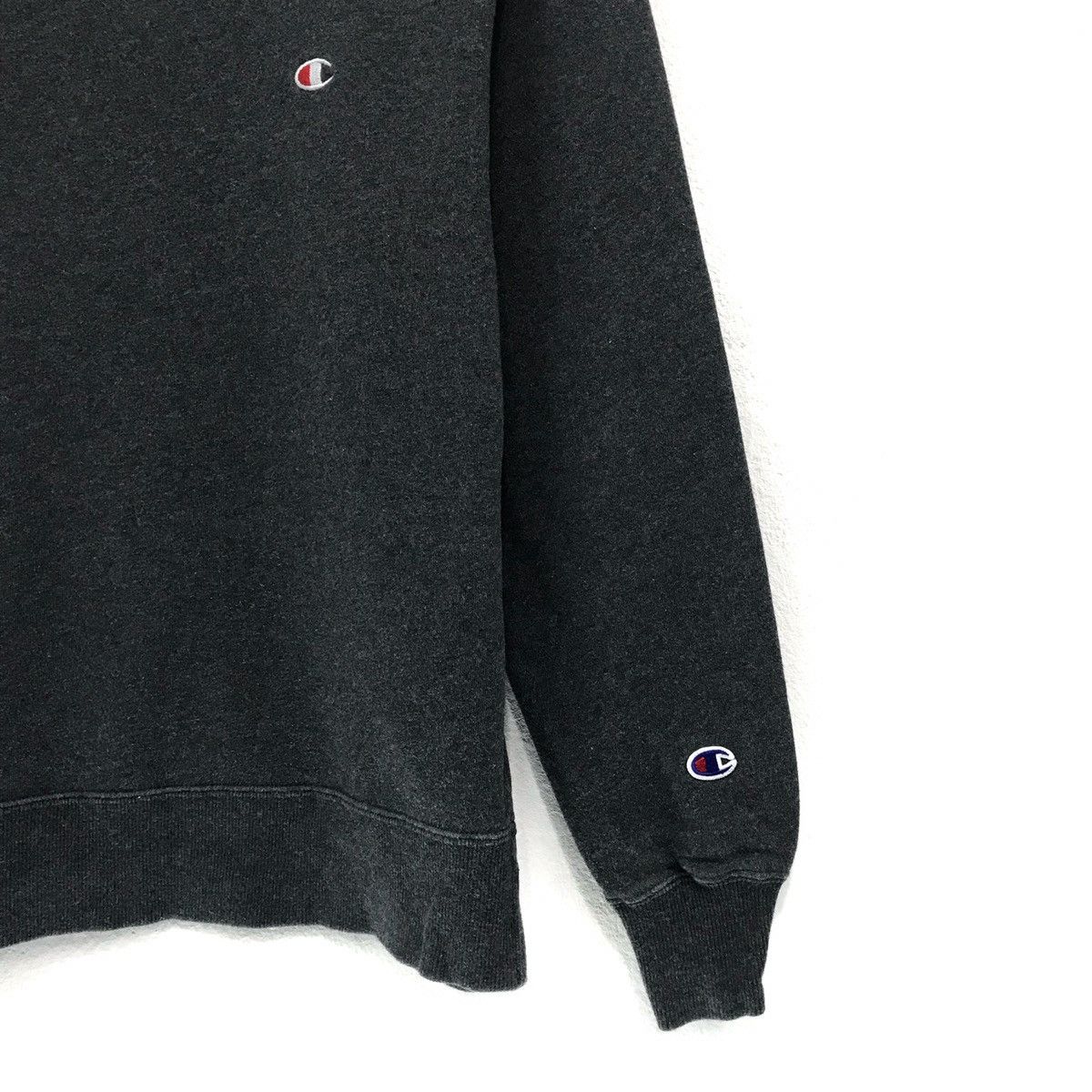 Champion × Japanese Brand Vintage Champion Sweatshirt Champion Crewneck Champion Size US S / EU 44-46 / 1 - 2 Thumbnail