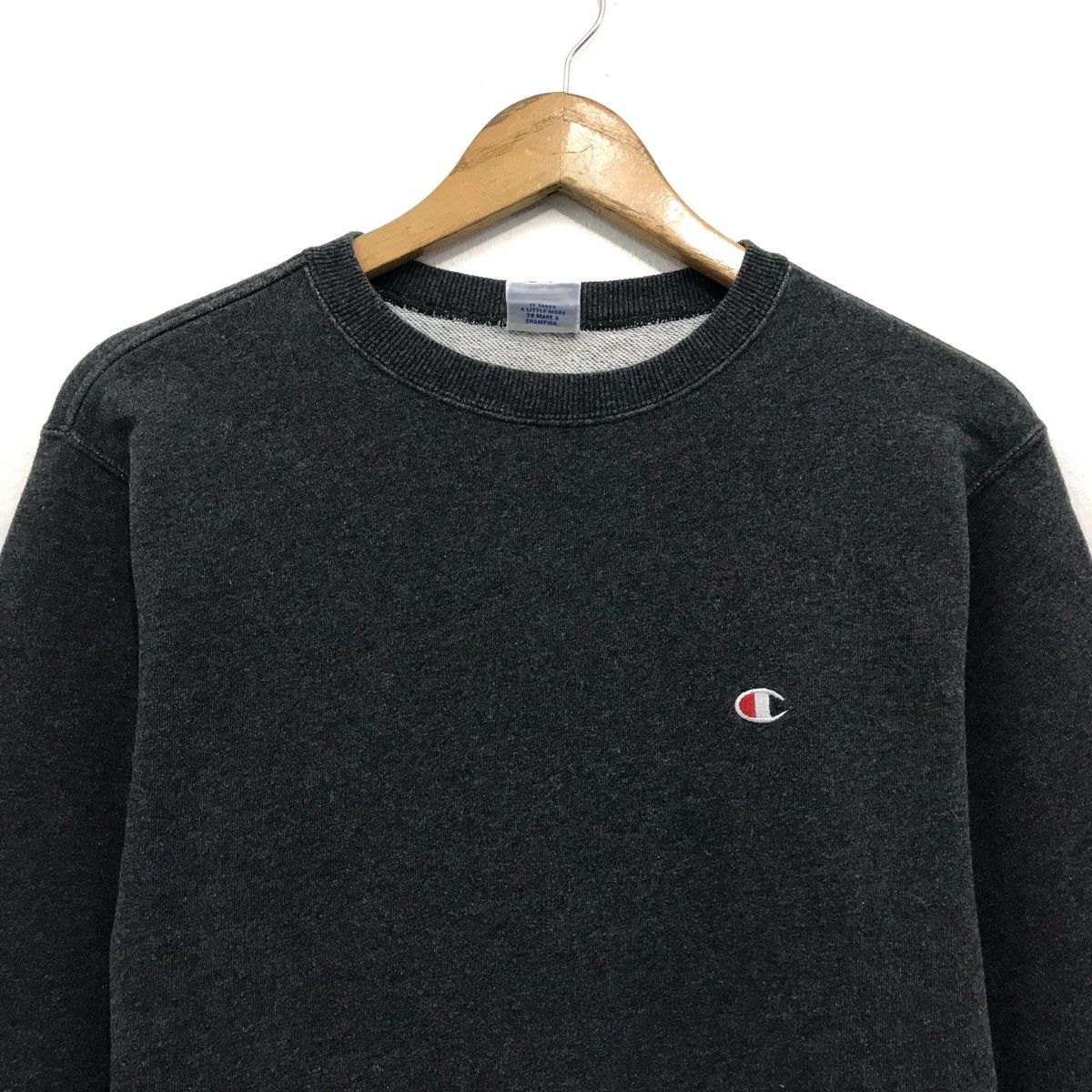 Champion × Japanese Brand Vintage Champion Sweatshirt Champion Crewneck Champion Size US S / EU 44-46 / 1 - 3 Thumbnail