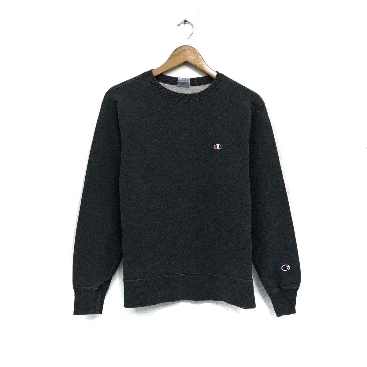 Champion × Japanese Brand Vintage Champion Sweatshirt Champion Crewneck Champion Size US S / EU 44-46 / 1 - 1 Thumbnail