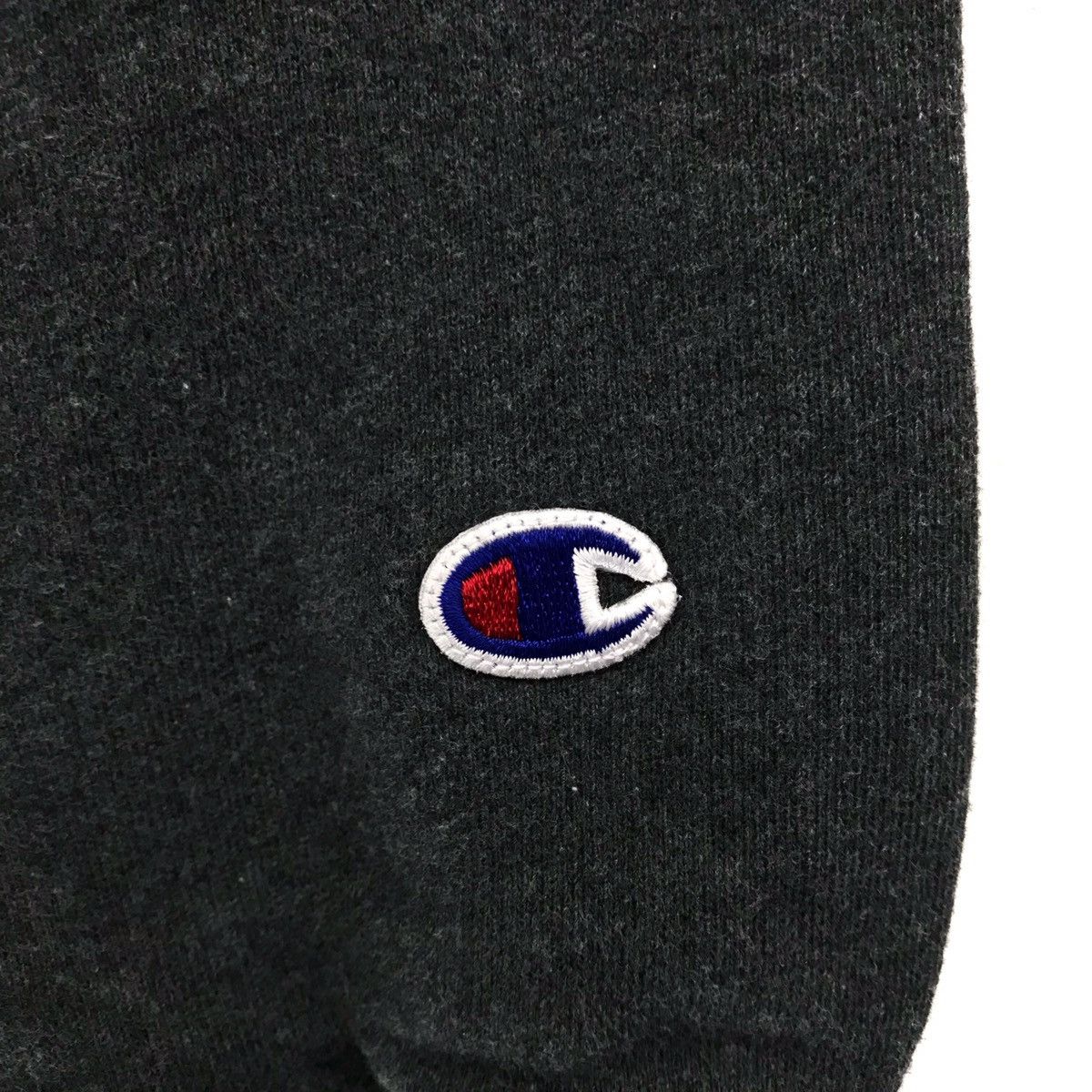 Champion × Japanese Brand Vintage Champion Sweatshirt Champion Crewneck Champion Size US S / EU 44-46 / 1 - 4 Thumbnail