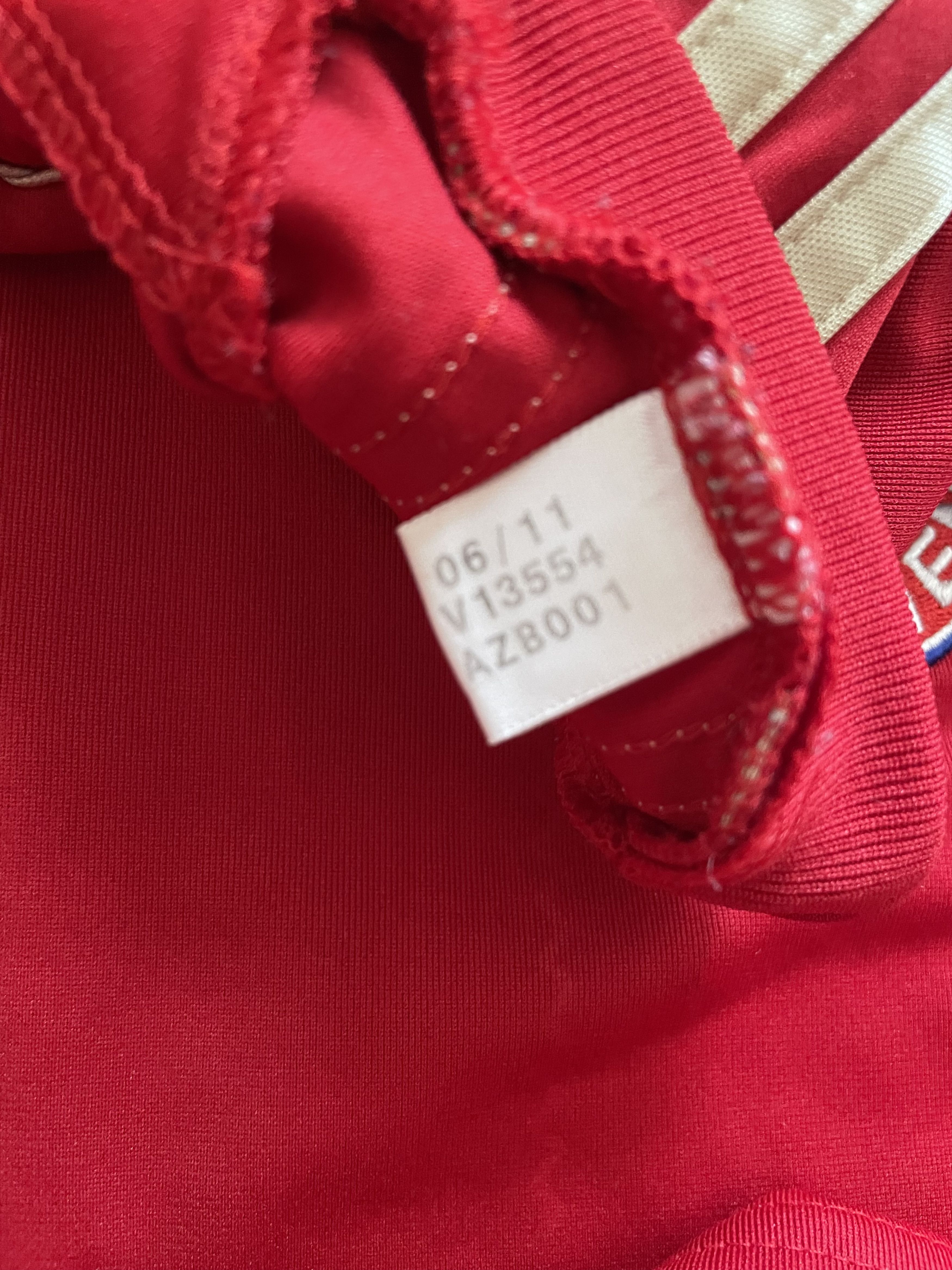 Adidas Bayern Munich #8 Martinez football shirt 2011 Jersey Tee Size US M / EU 48-50 / 2 - 10 Thumbnail
